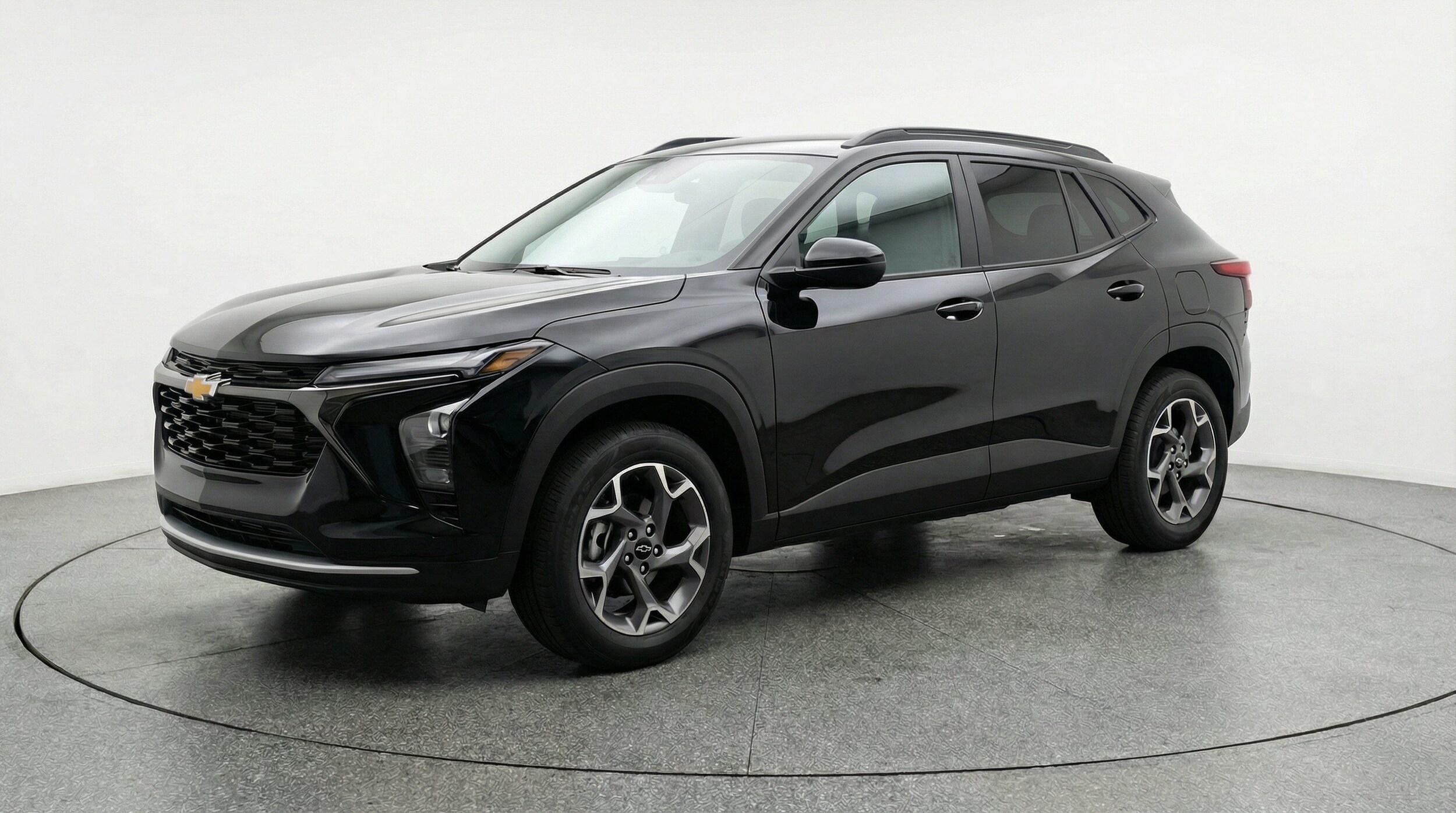 Thumbnail: 2025 Chevrolet Trax - 3