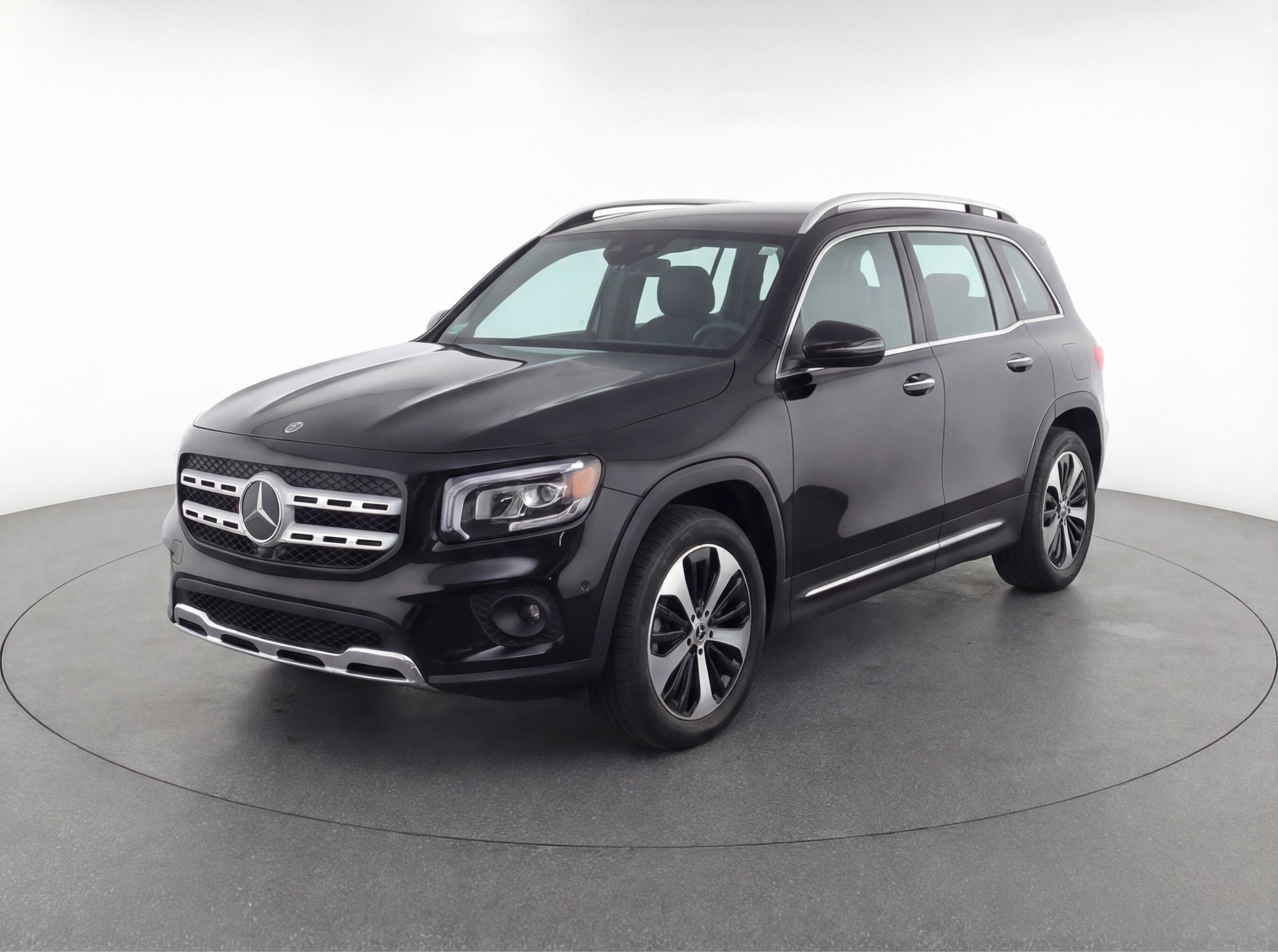 Thumbnail: 2025 Mercedes-Benz GLB - 3