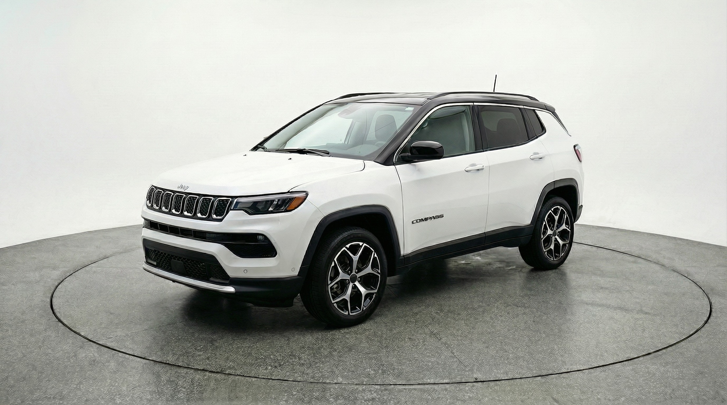Thumbnail: 2025 Jeep Compass - 3