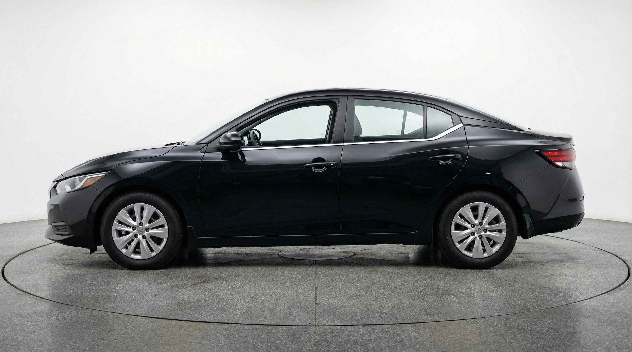 Thumbnail: 2025 Nissan Sentra - 5