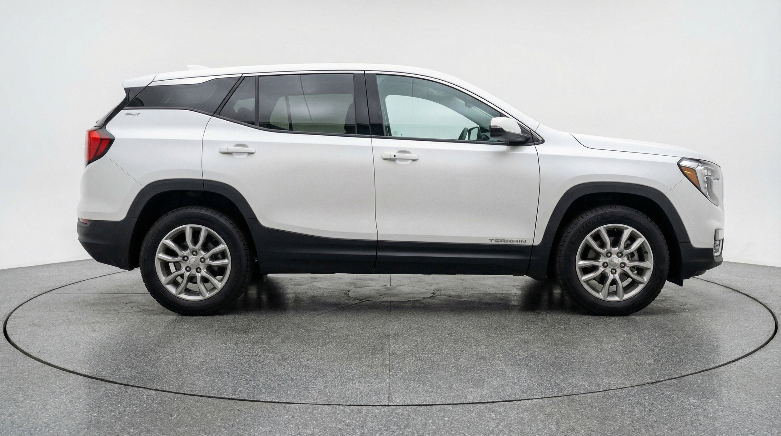 Thumbnail: 2024 GMC Terrain - 11