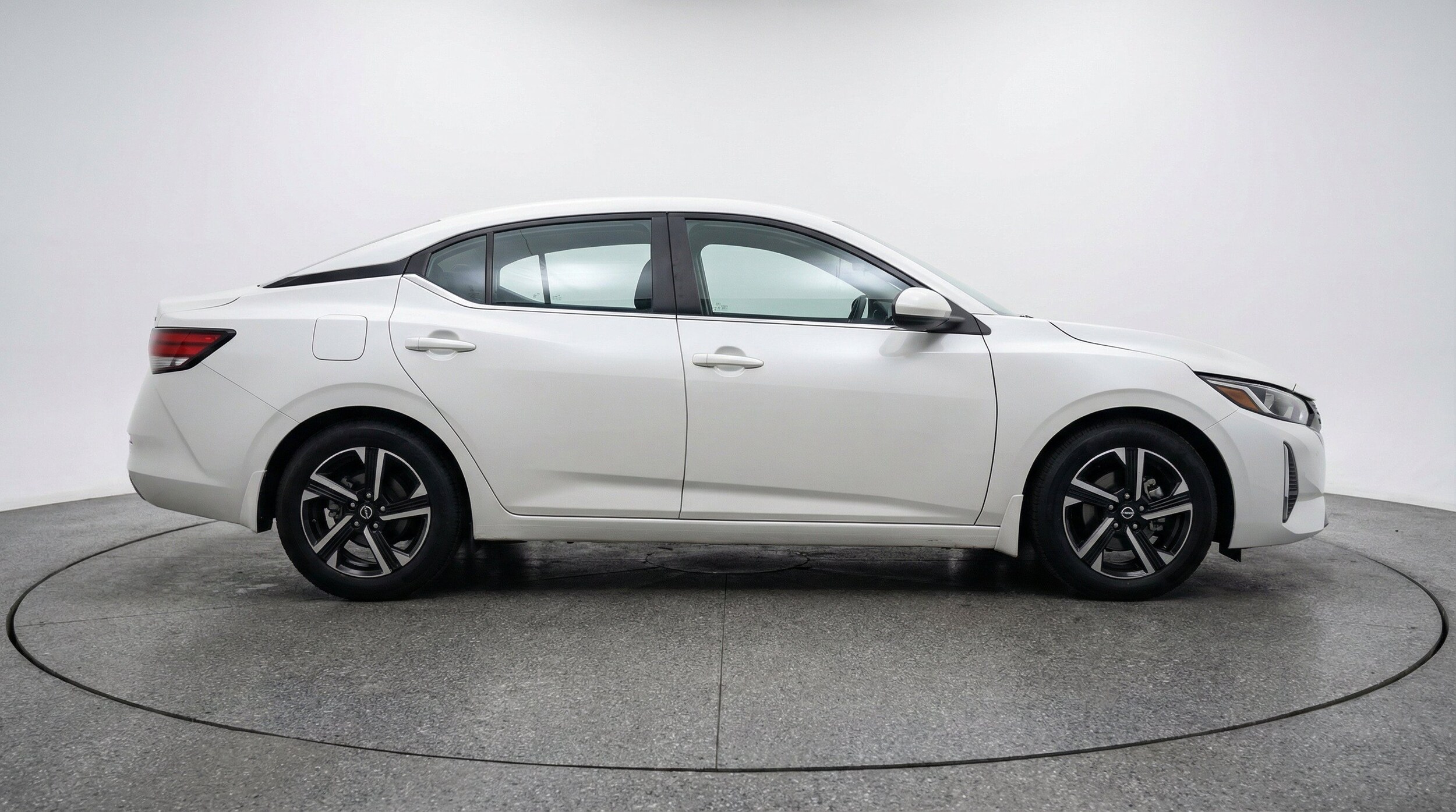 Thumbnail: 2025 Nissan Sentra - 11
