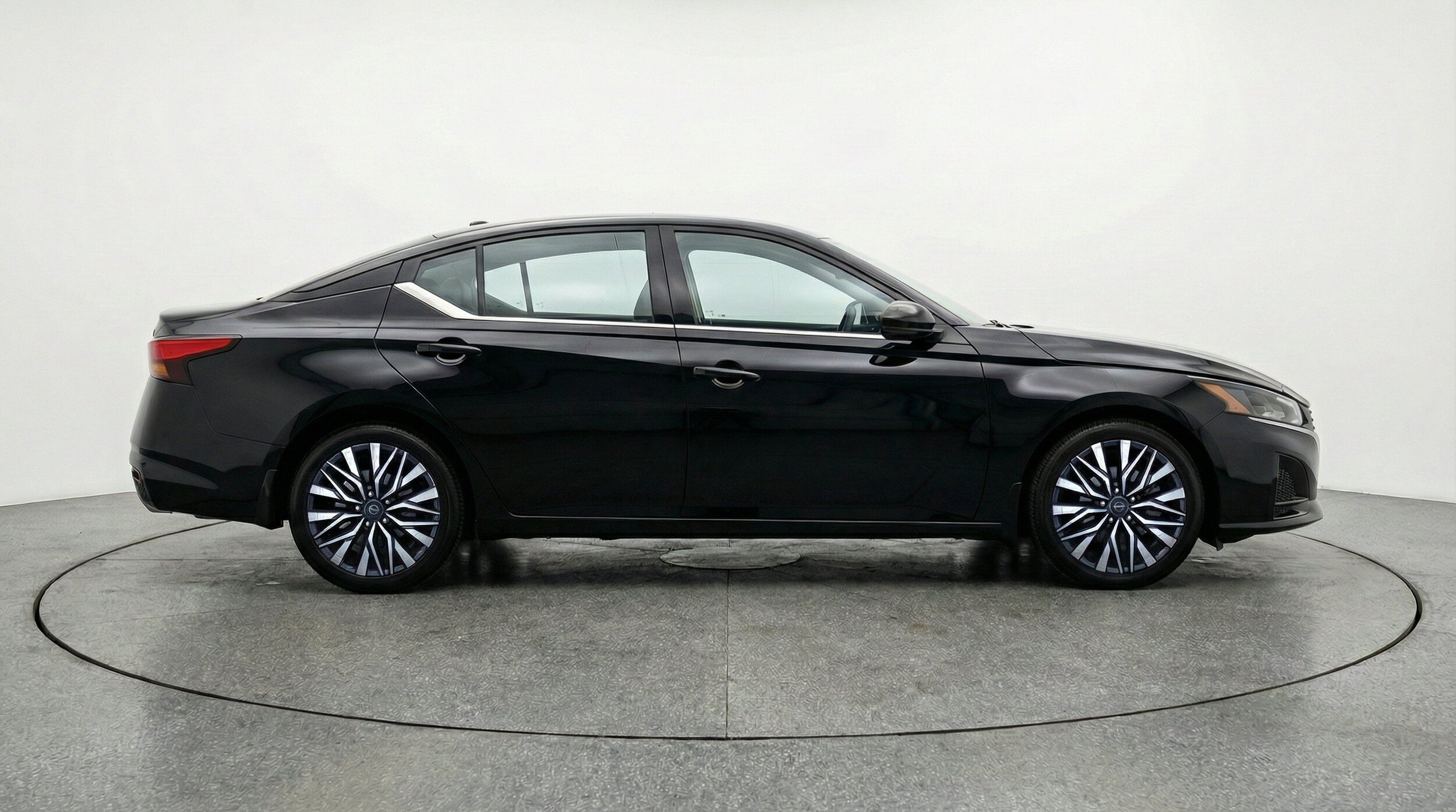 Thumbnail: 2025 Nissan Altima - 11
