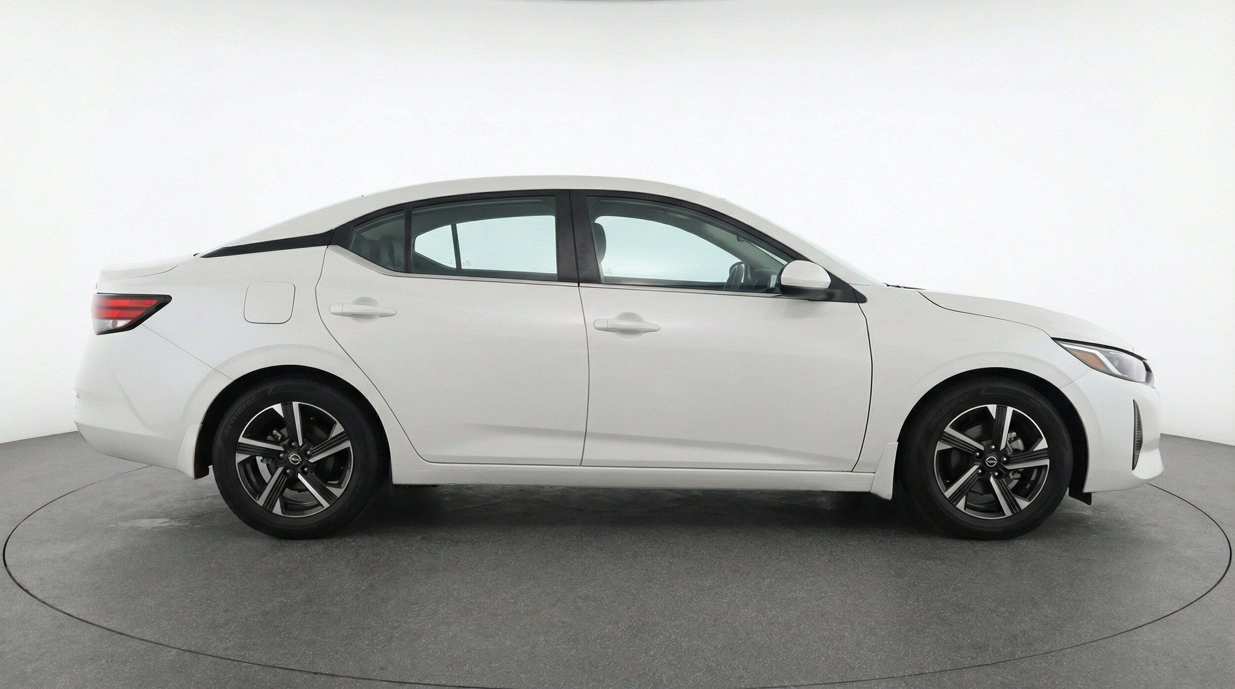 Thumbnail: 2025 Nissan Sentra - 11