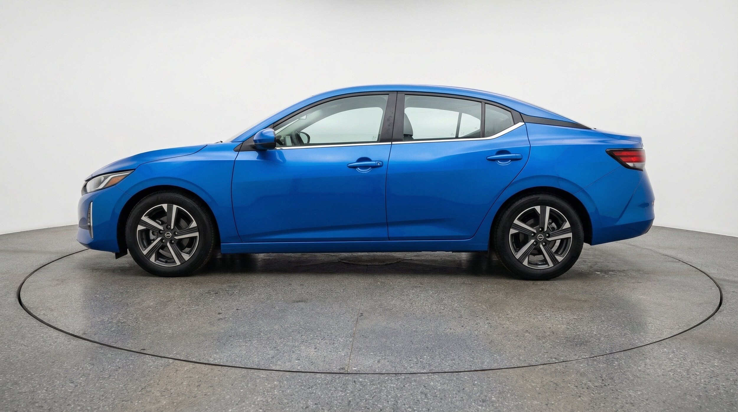 Thumbnail: 2025 Nissan Sentra - 5