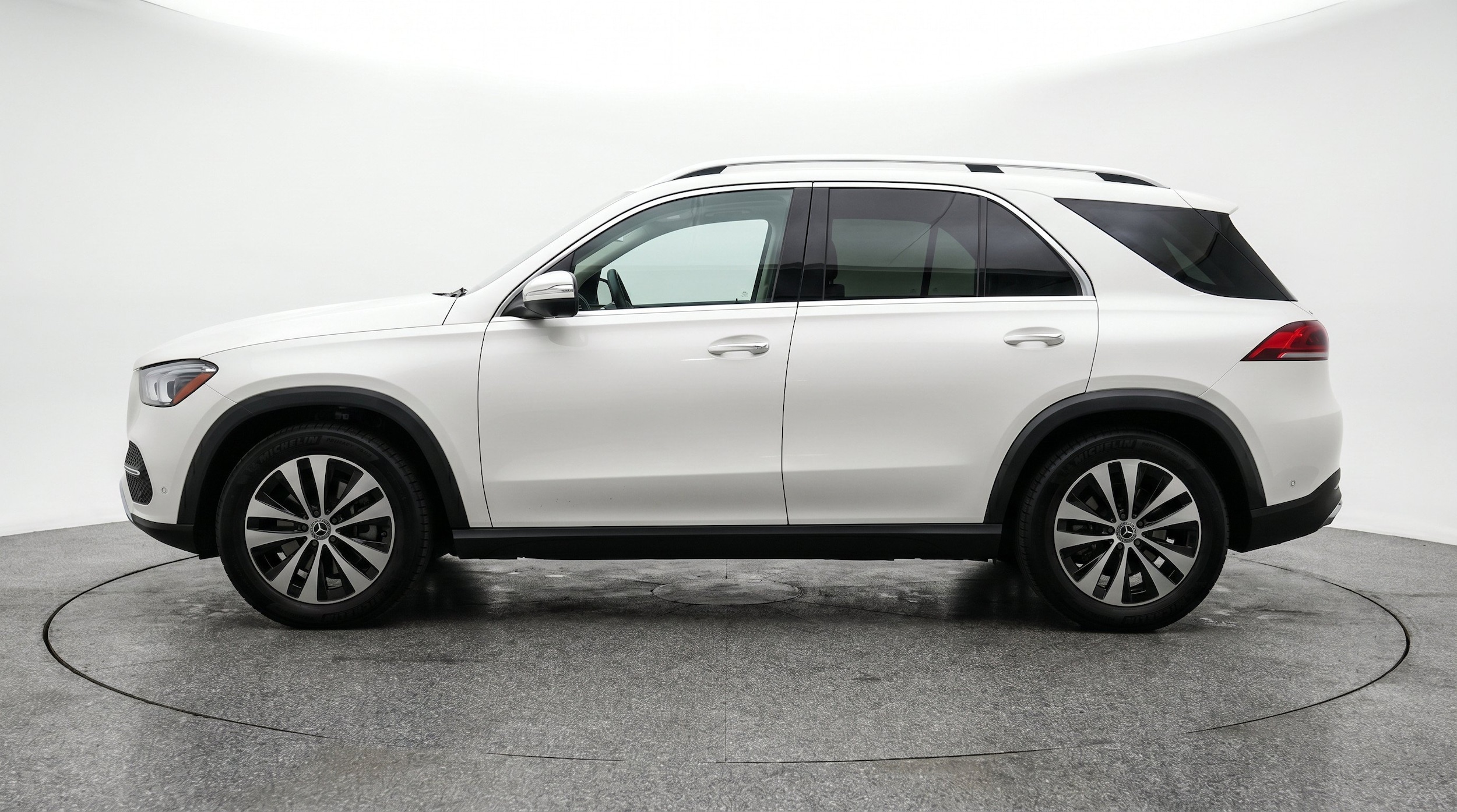 Thumbnail: 2026 Mercedes-Benz GLE - 5