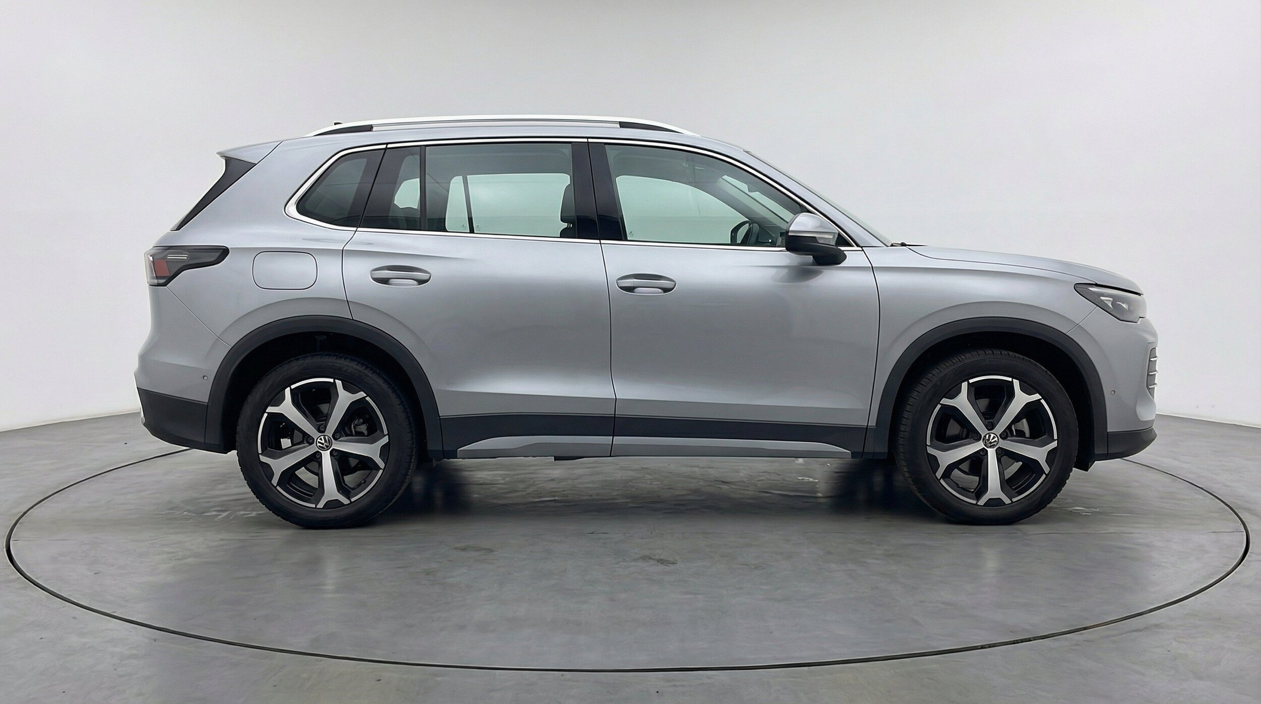 Thumbnail: 2026 Volkswagen Tiguan - 11