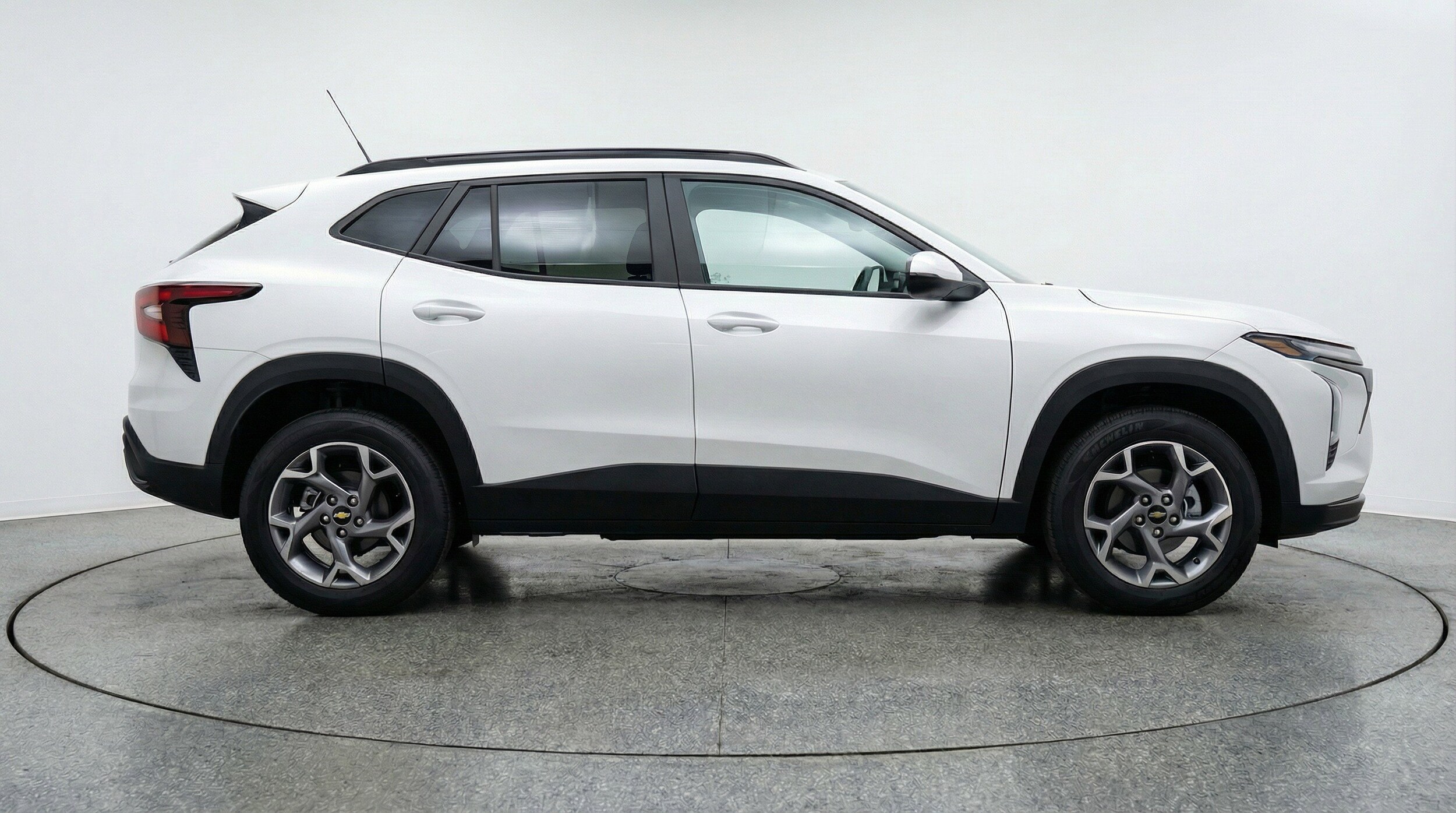Thumbnail: 2025 Chevrolet Trax - 11