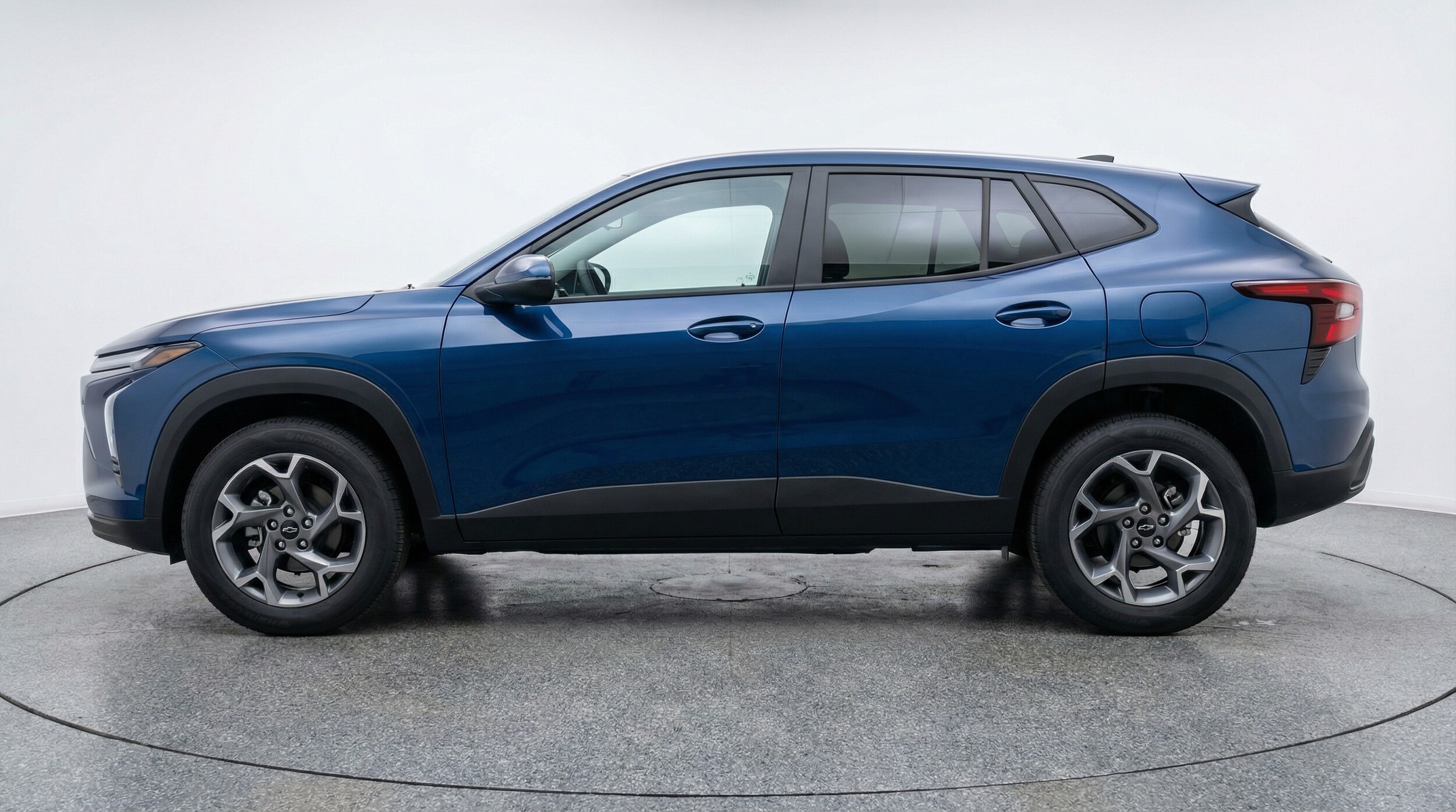 Thumbnail: 2025 Chevrolet Trax - 4