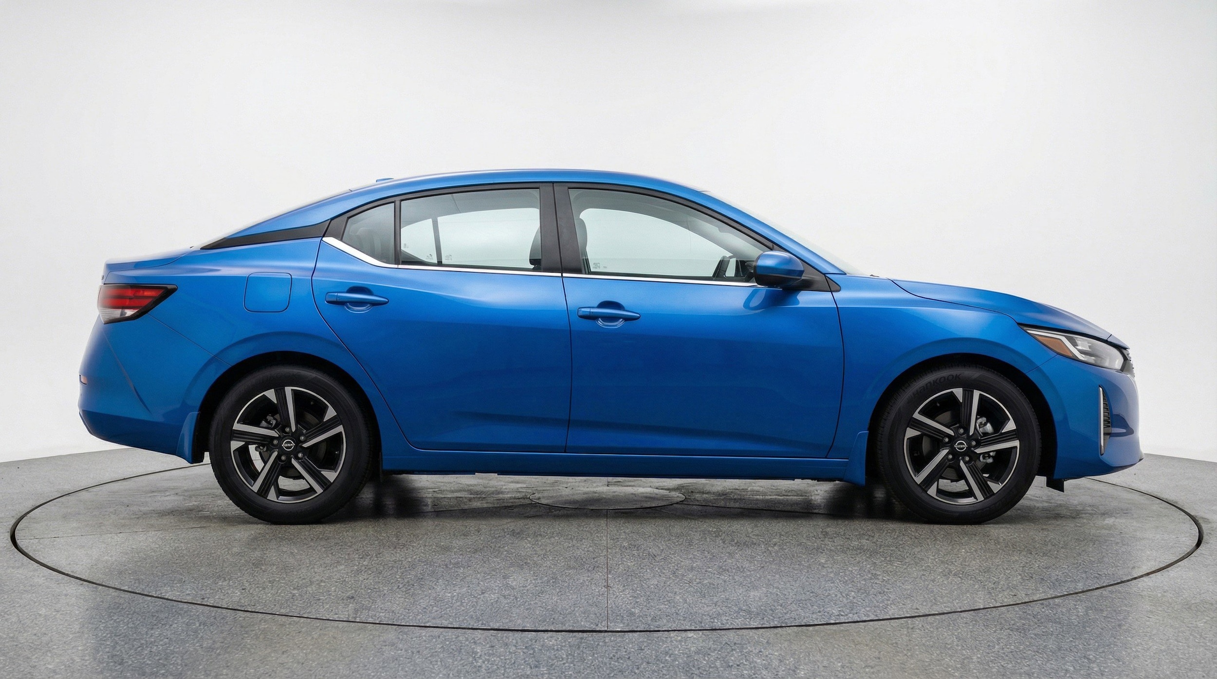 Thumbnail: 2025 Nissan Sentra - 11