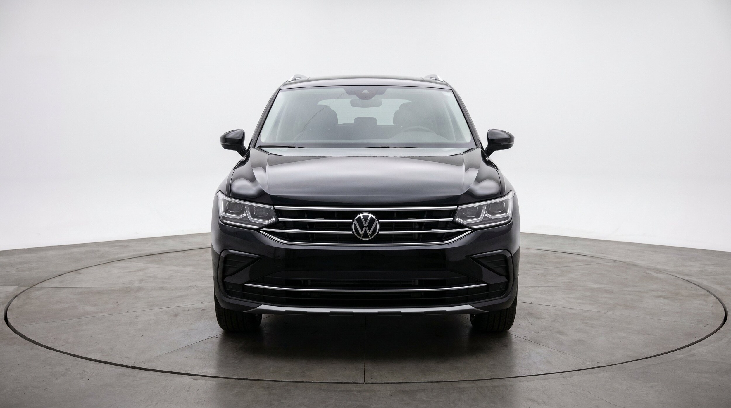 Thumbnail: 2026 Volkswagen Tiguan - 2