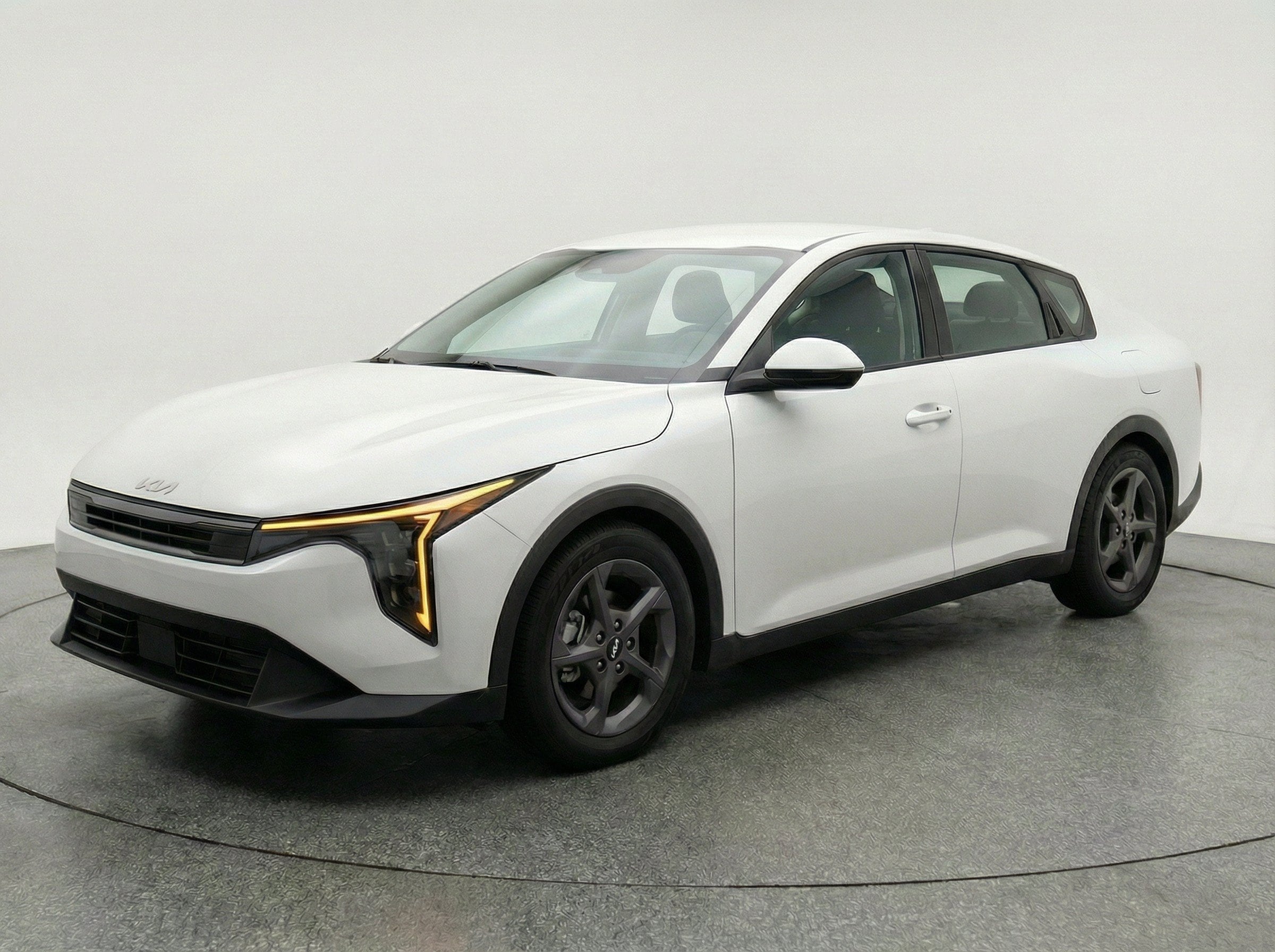 Thumbnail: 2025 Kia K4 - 3