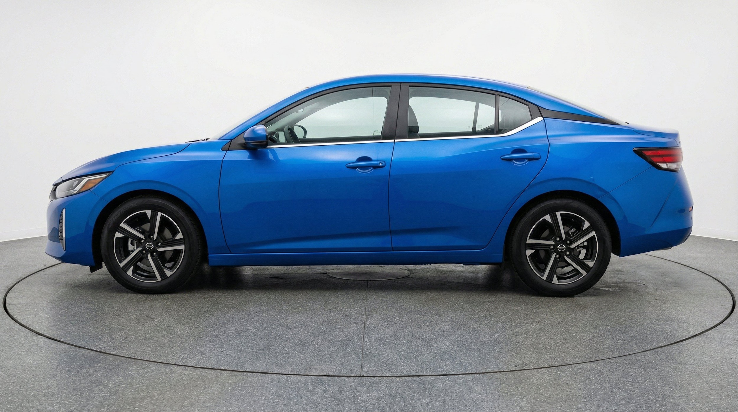 Thumbnail: 2025 Nissan Sentra - 5