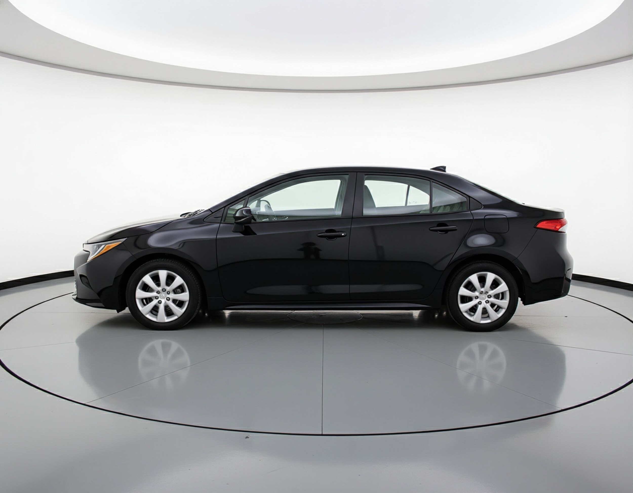 Thumbnail: 2025 Toyota Corolla - 4