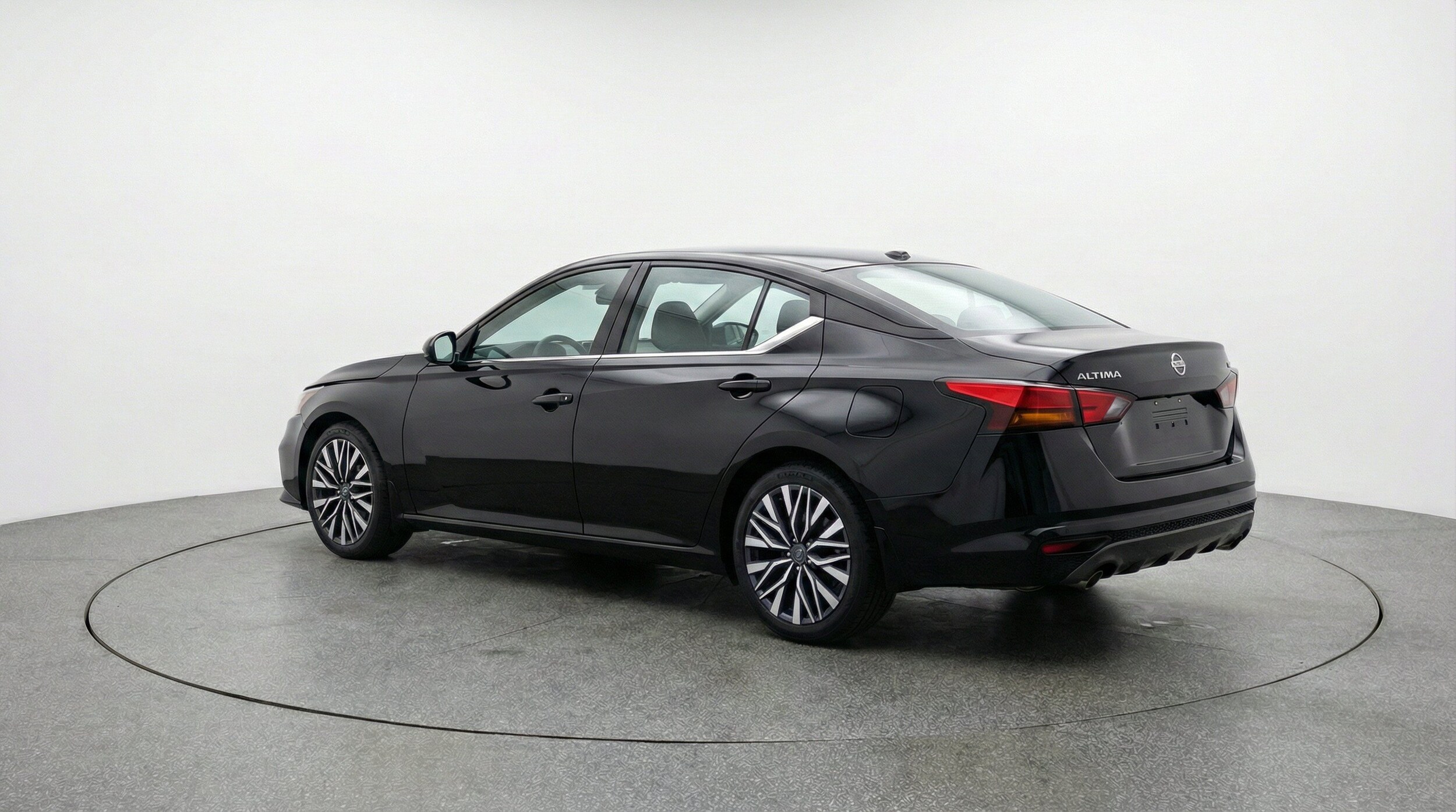 Thumbnail: 2025 Nissan Altima - 6