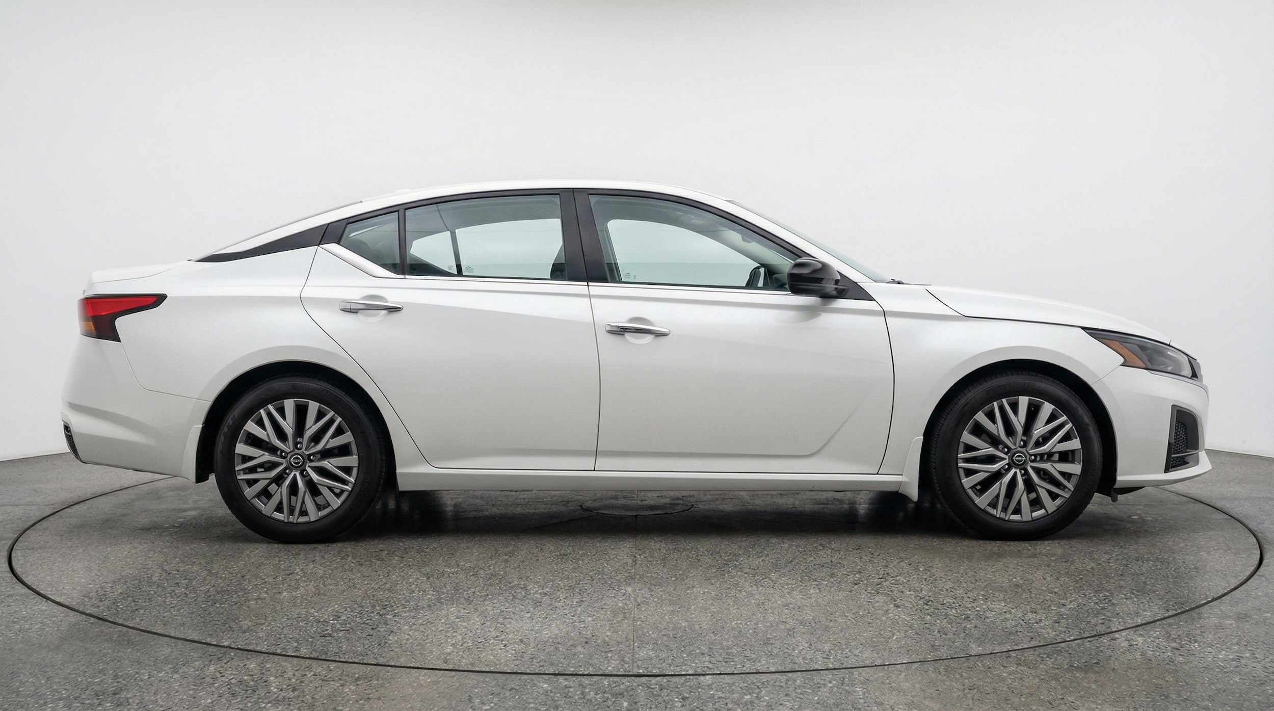 Thumbnail: 2025 Nissan Altima - 11