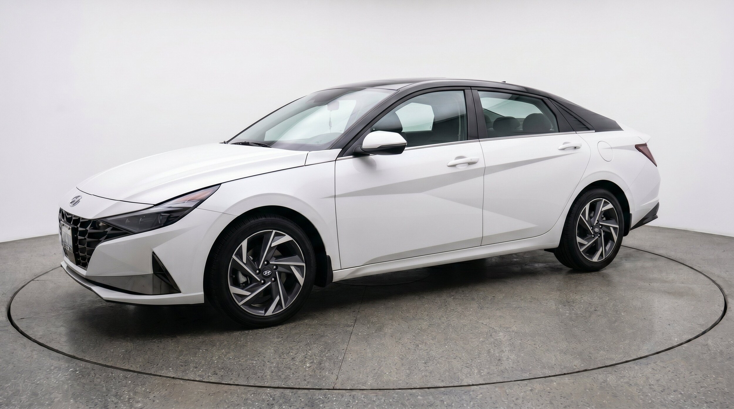 Thumbnail: 2025 Hyundai Elantra - 3