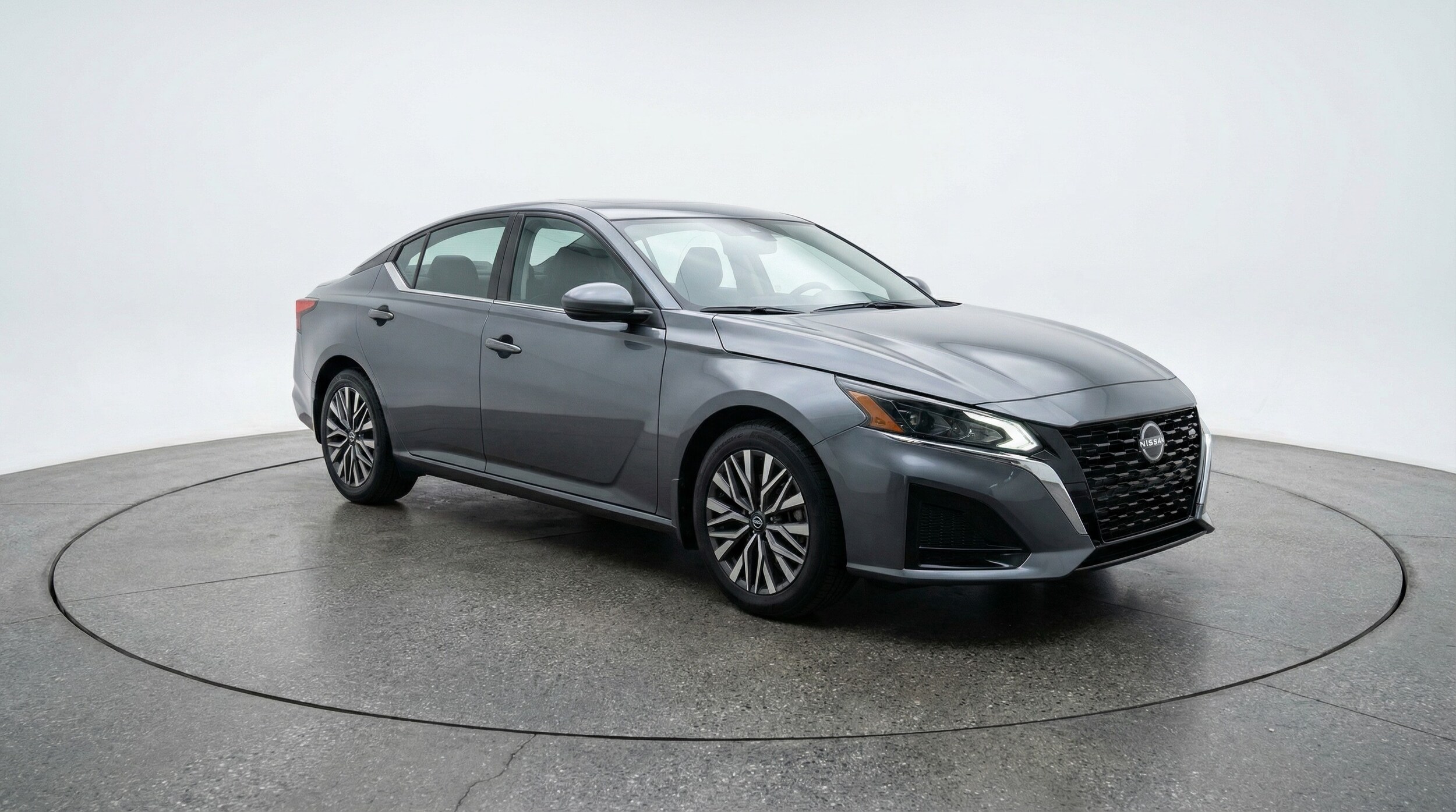 Thumbnail: 2025 Nissan Altima - 1