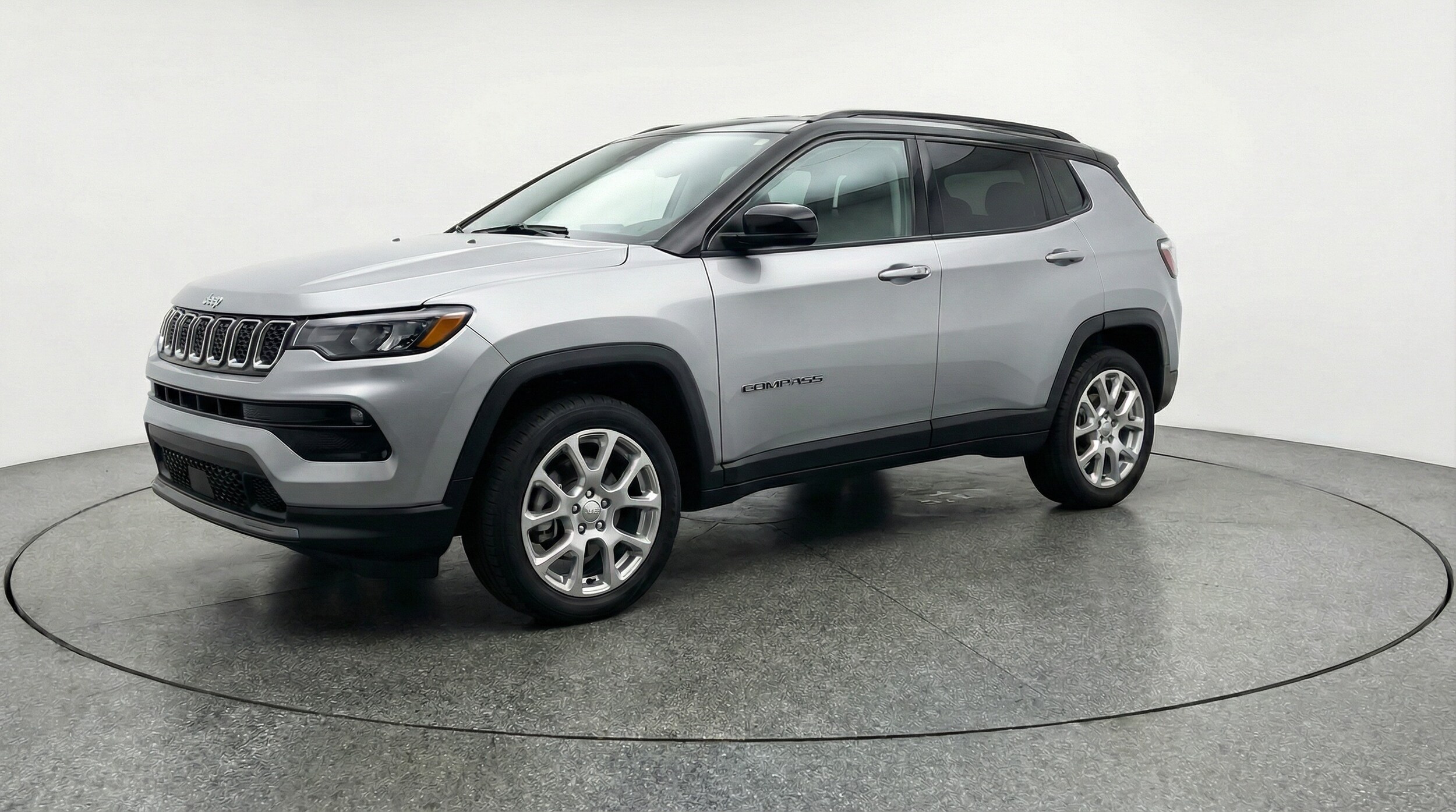 Thumbnail: 2025 Jeep Compass - 3