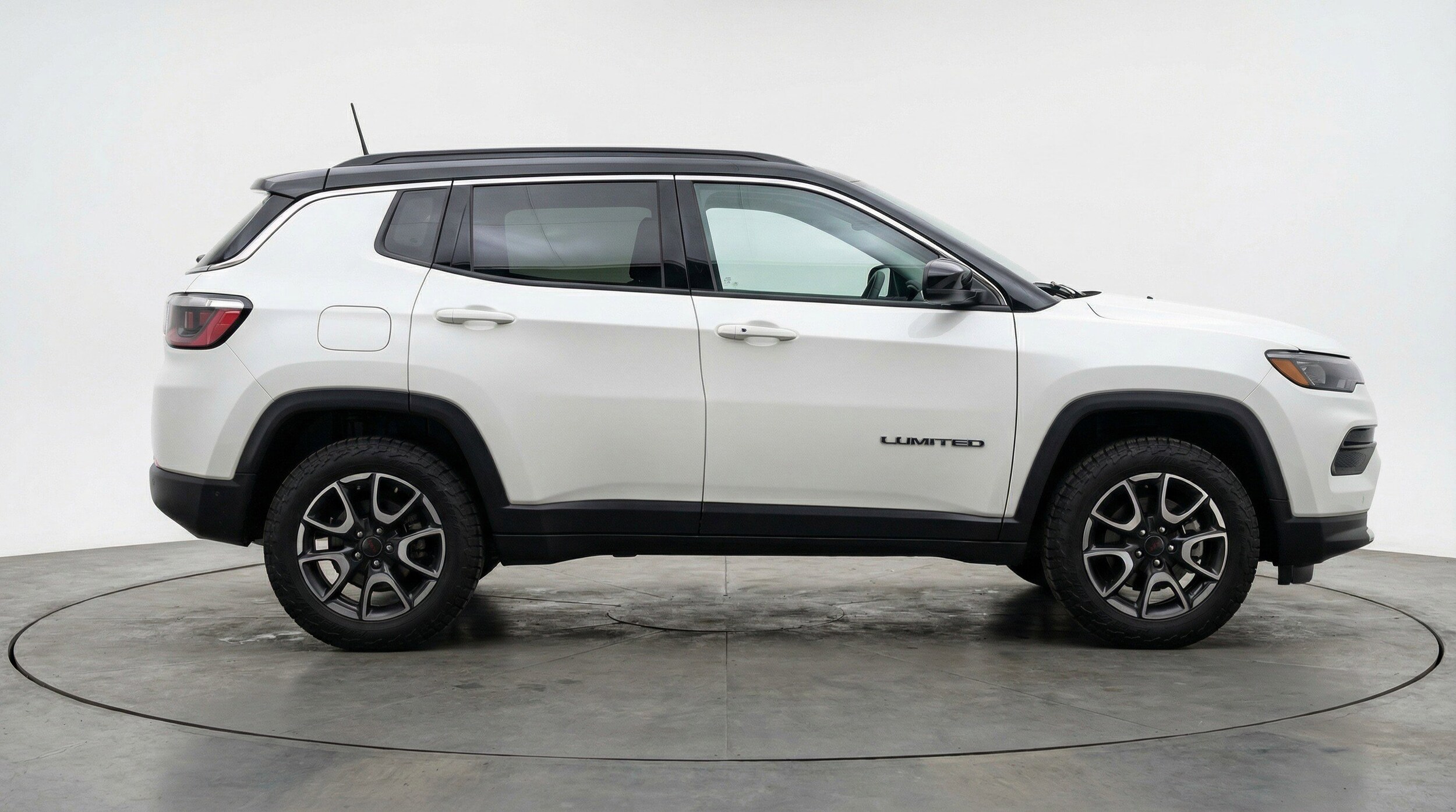 Thumbnail: 2025 Jeep Compass - 11