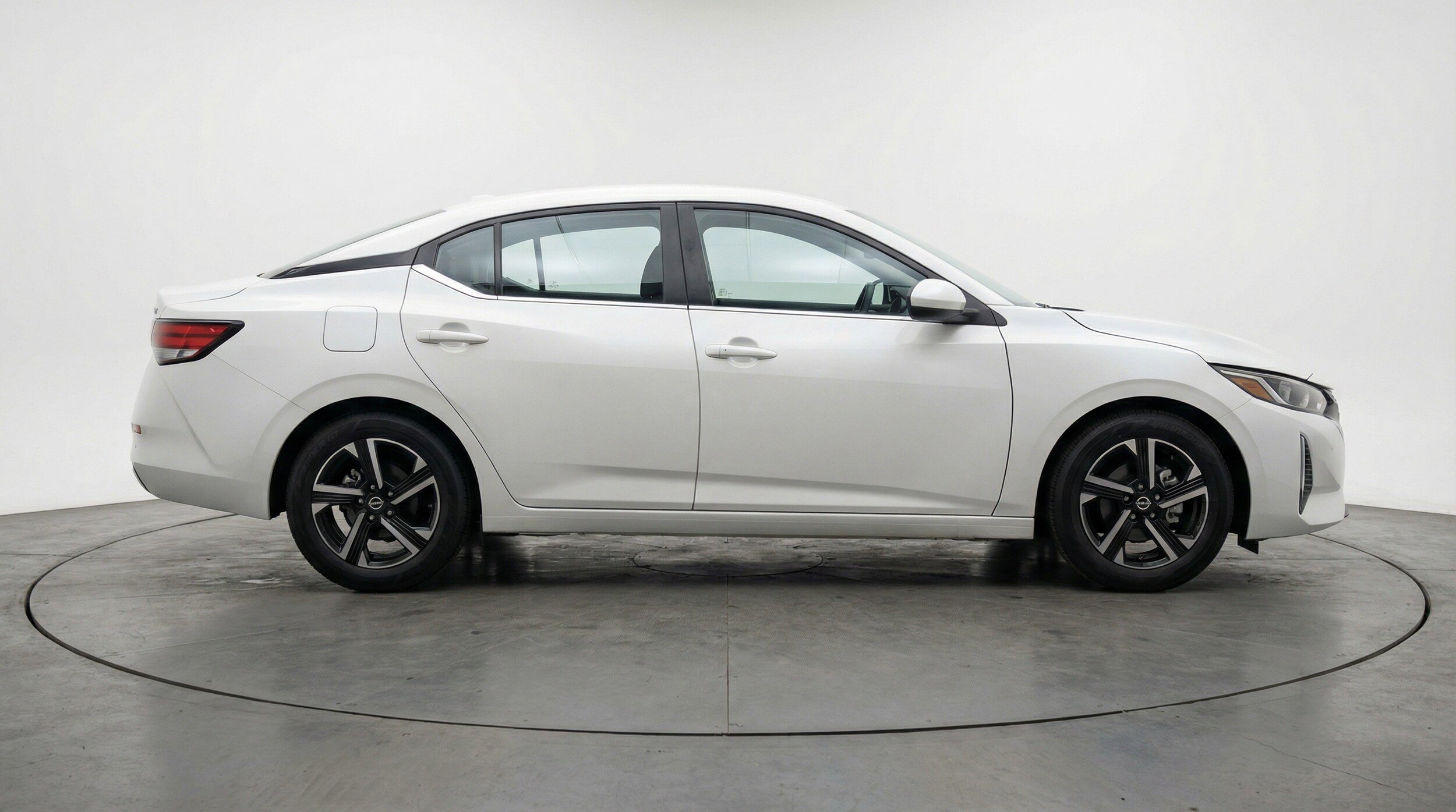 Thumbnail: 2025 Nissan Sentra - 11