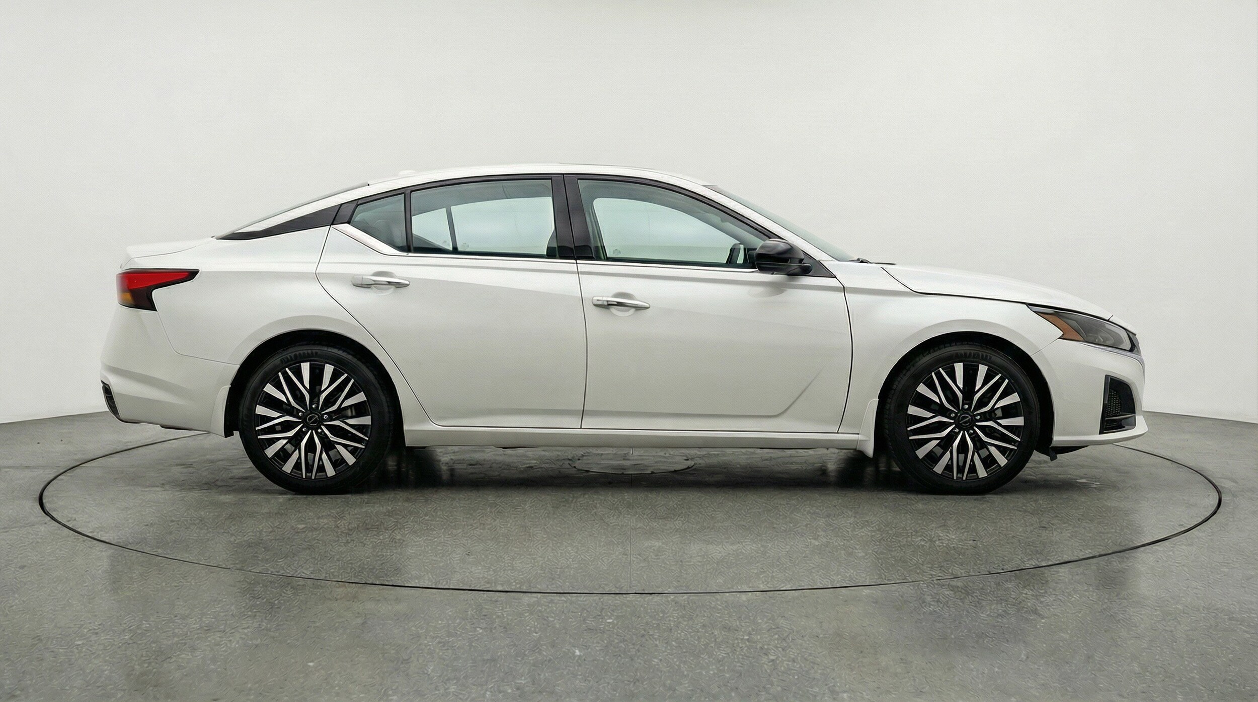 Thumbnail: 2025 Nissan Altima - 11