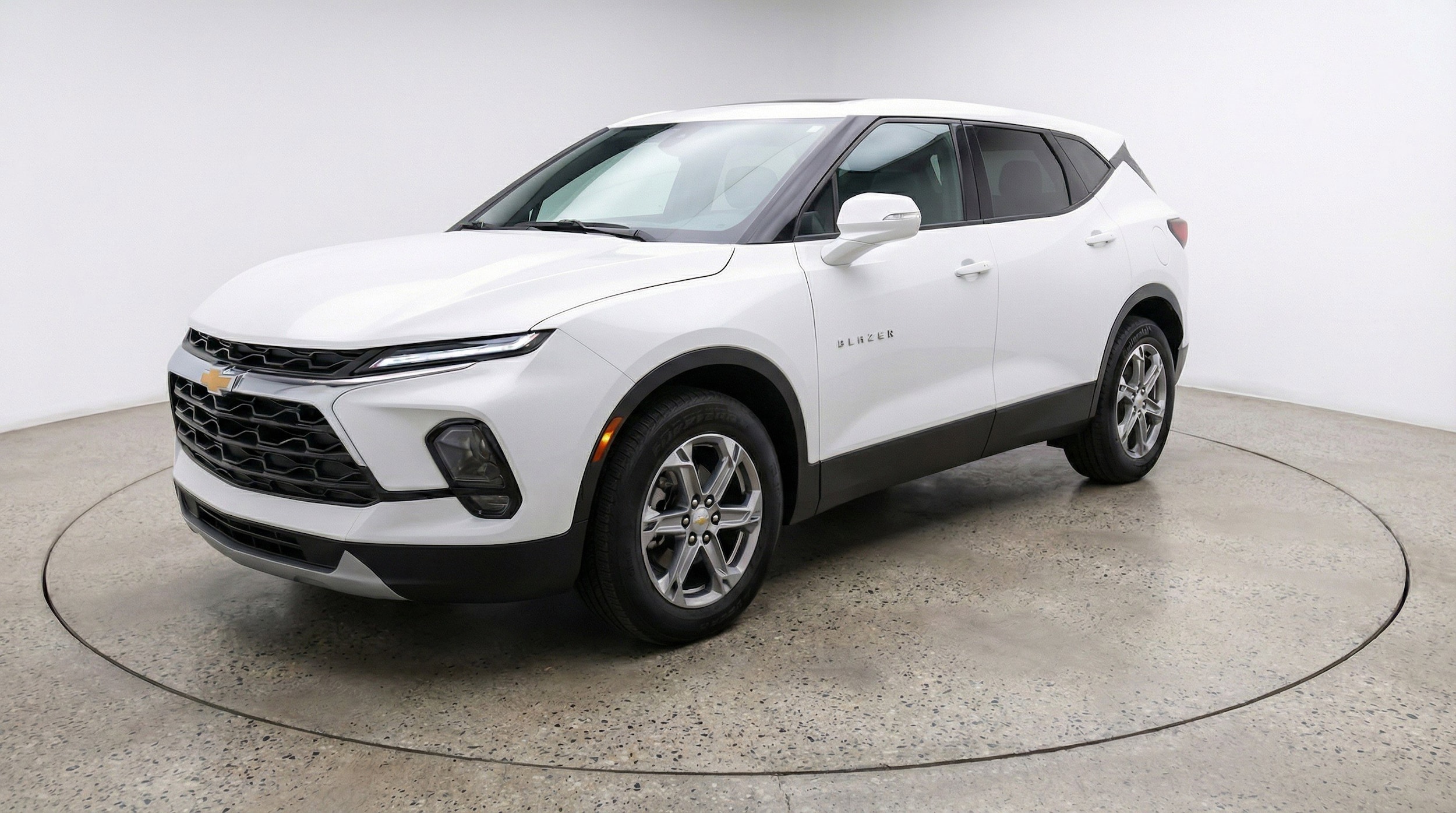 Thumbnail: 2025 Chevrolet Blazer - 3