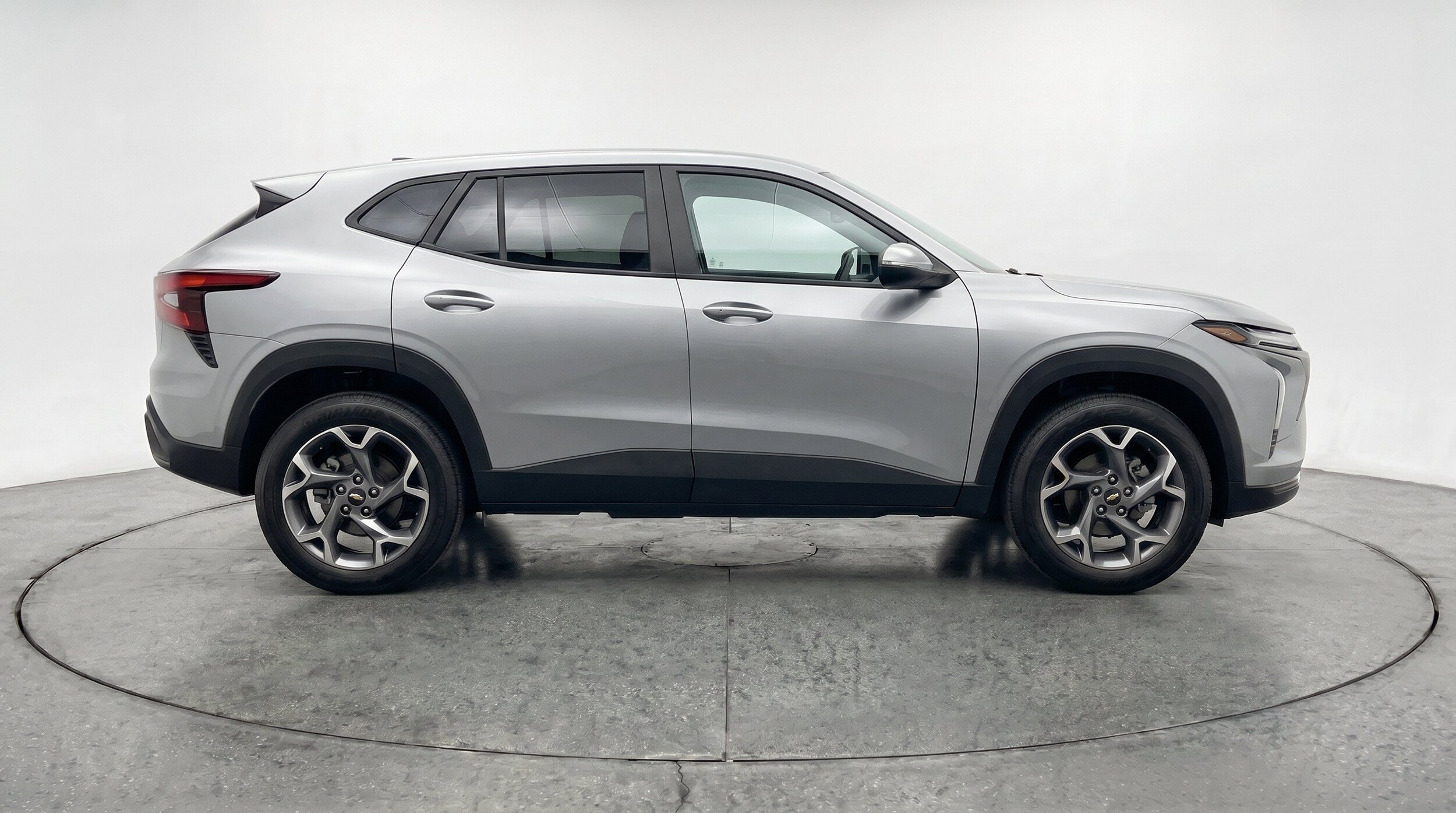 Thumbnail: 2025 Chevrolet Trax - 11