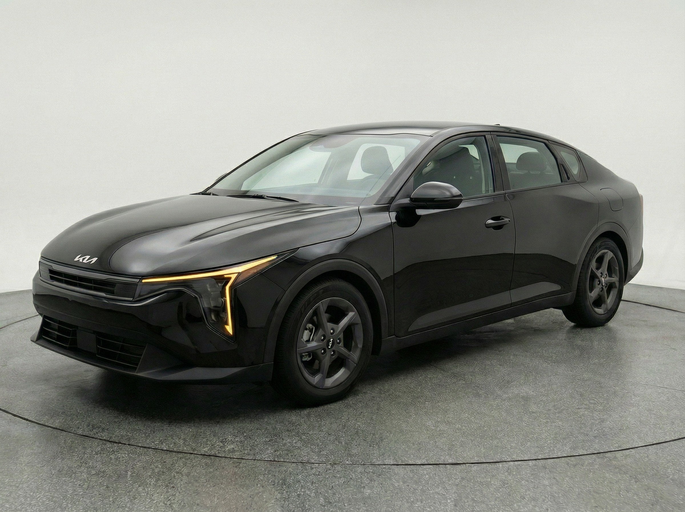 Thumbnail: 2025 Kia K4 - 3