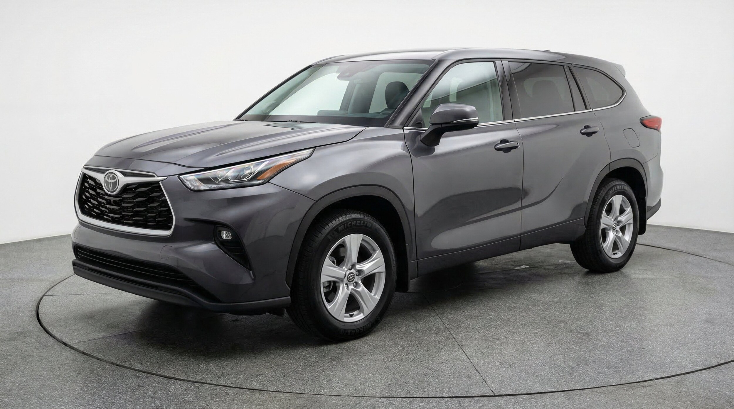 Thumbnail: 2025 Toyota Highlander - 3