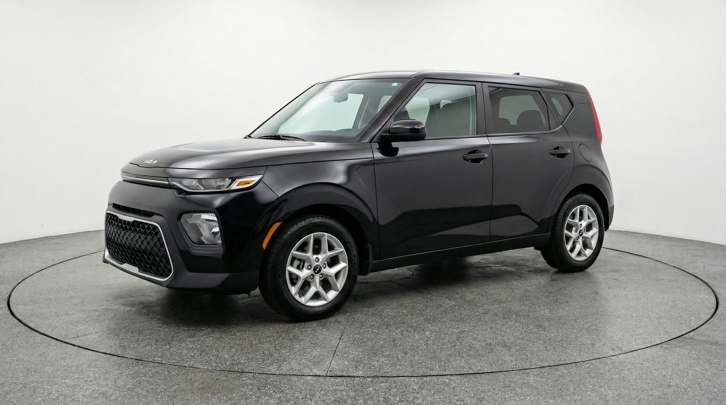 Thumbnail: 2025 Kia Soul - 3