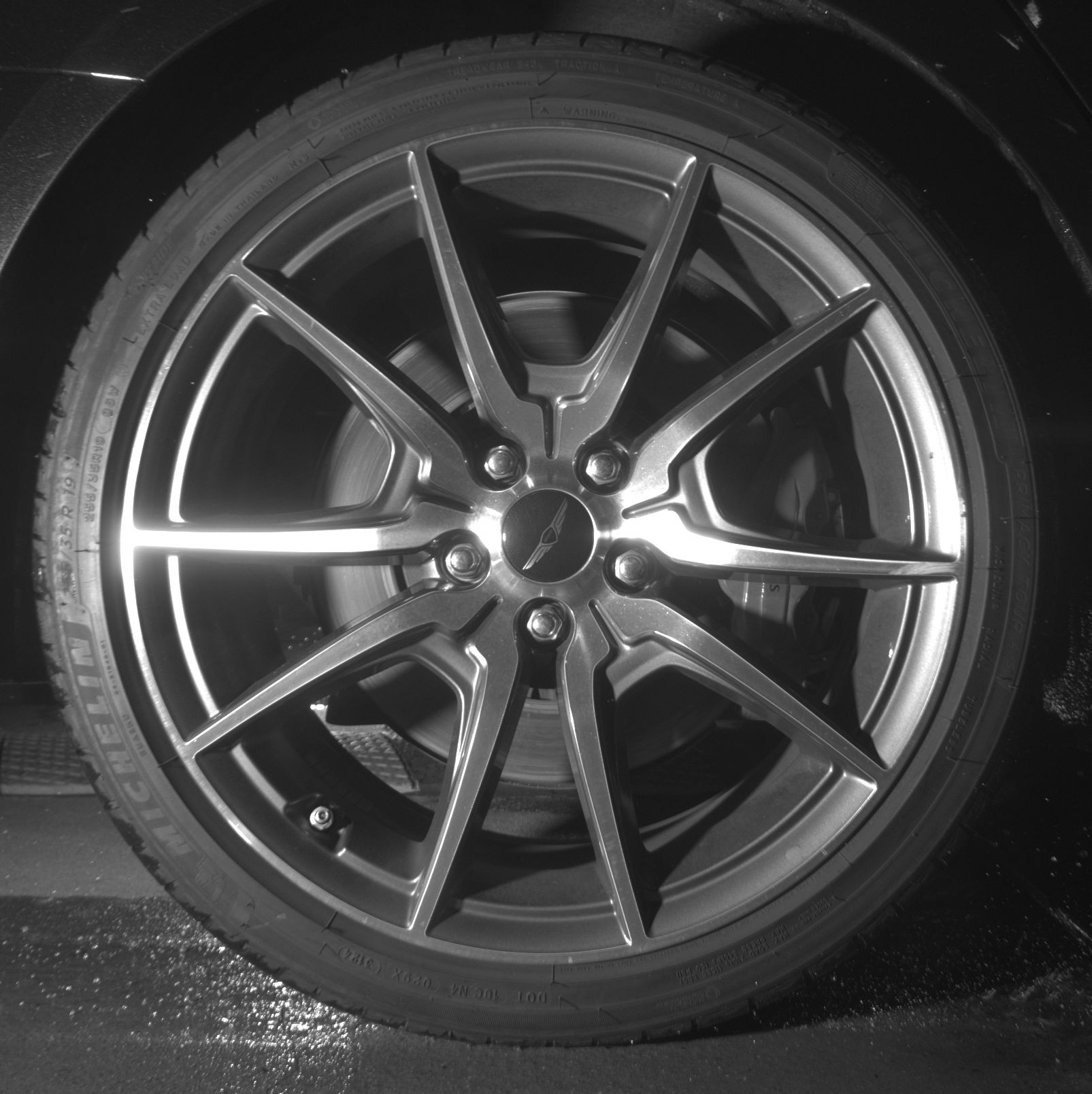 Thumbnail: 2025 Genesis G70 - 12