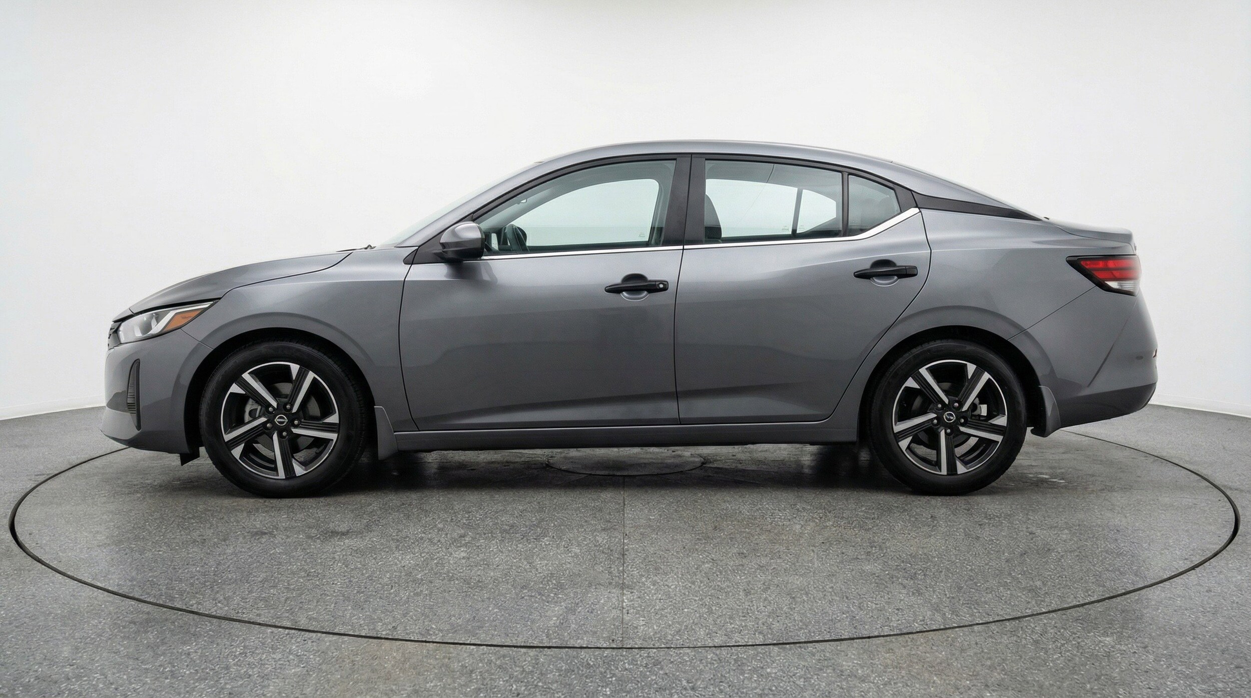 Thumbnail: 2025 Nissan Sentra - 5