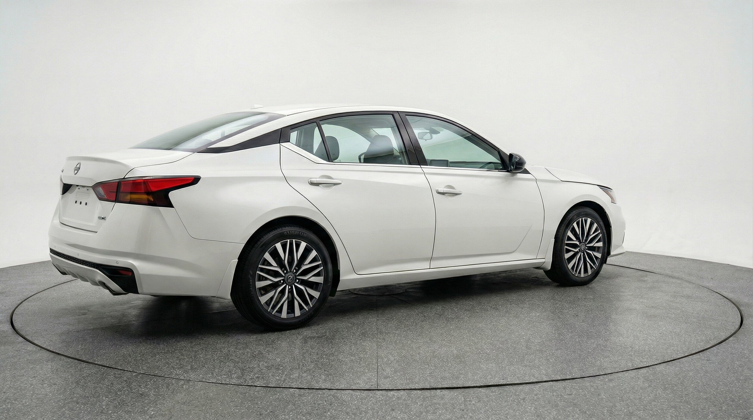 Thumbnail: 2025 Nissan Altima - 9