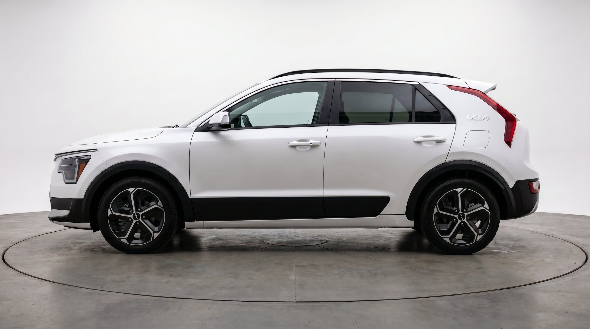 Thumbnail: 2026 Kia Niro - 5