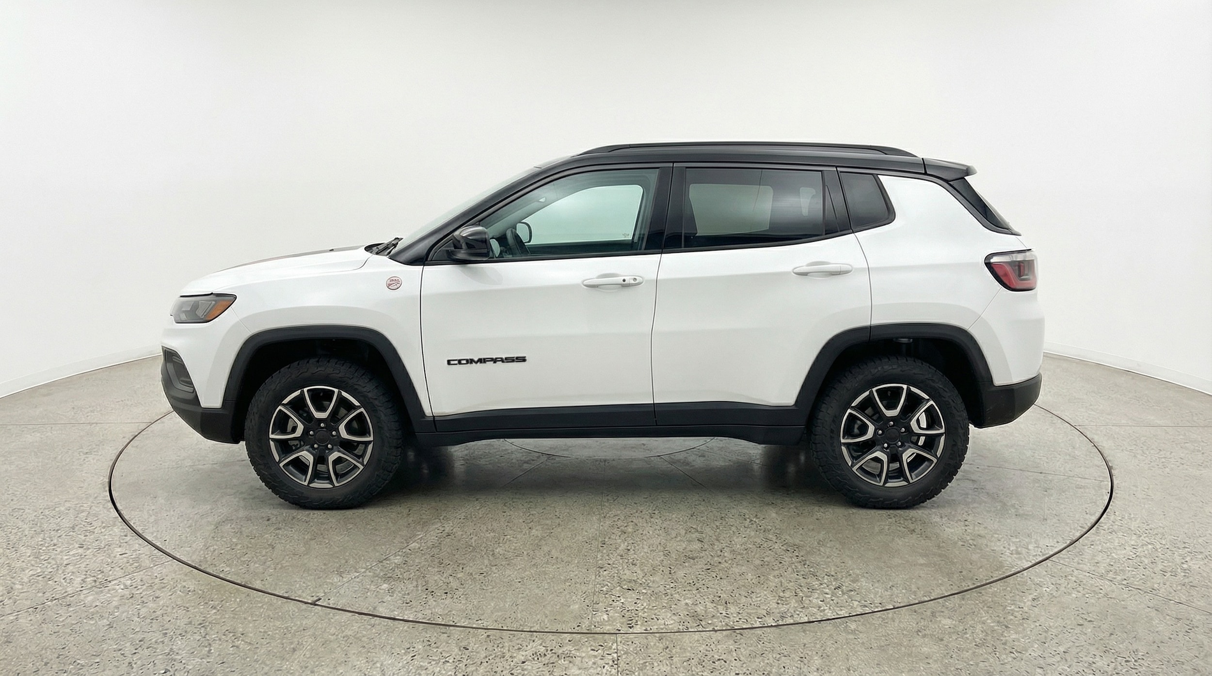 Thumbnail: 2025 Jeep Compass - 4