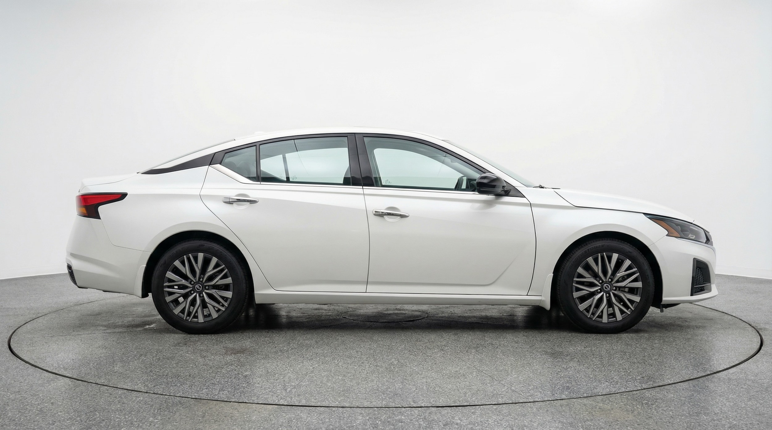 Thumbnail: 2025 Nissan Altima - 8