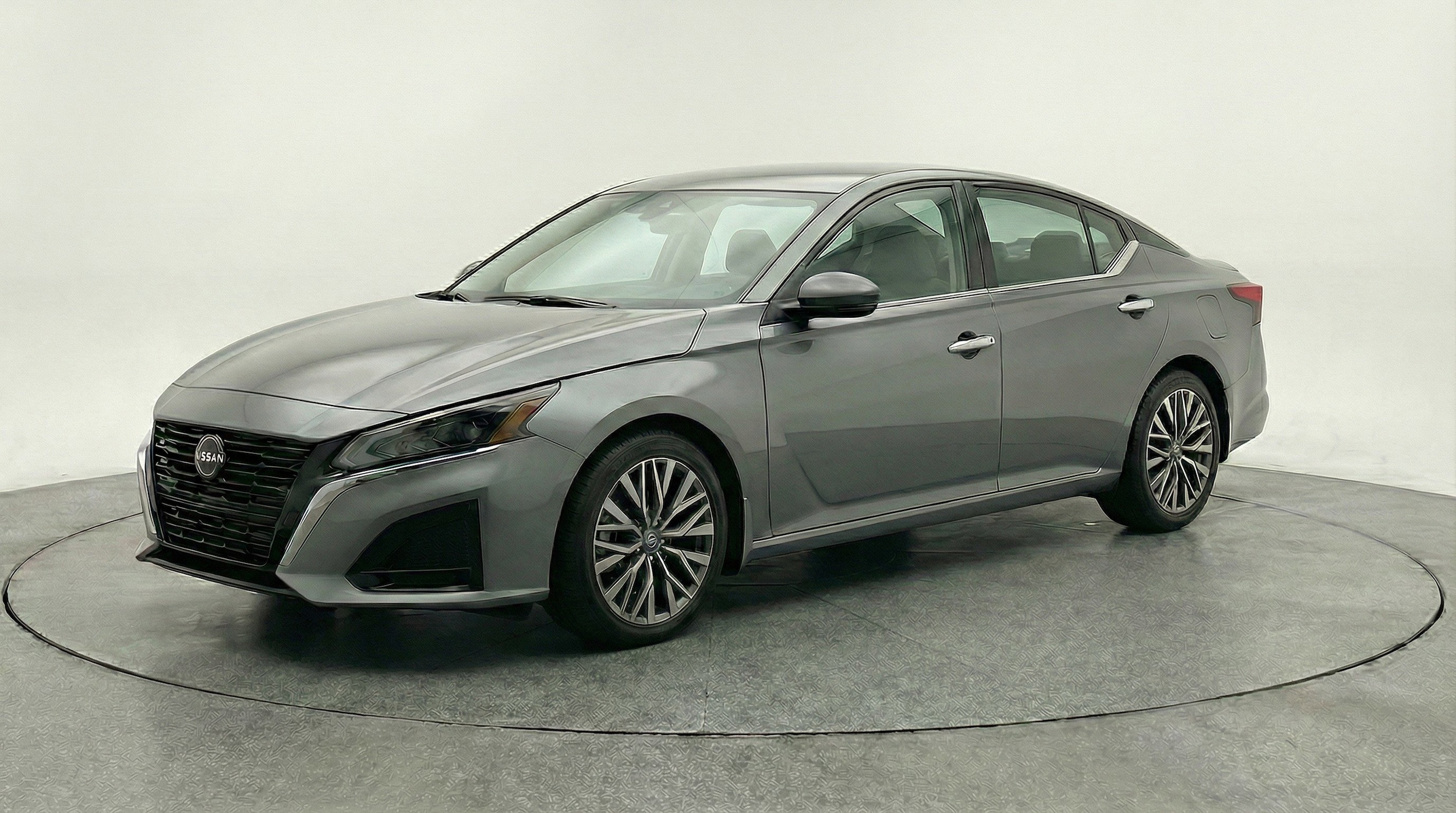 Thumbnail: 2025 Nissan Altima - 3