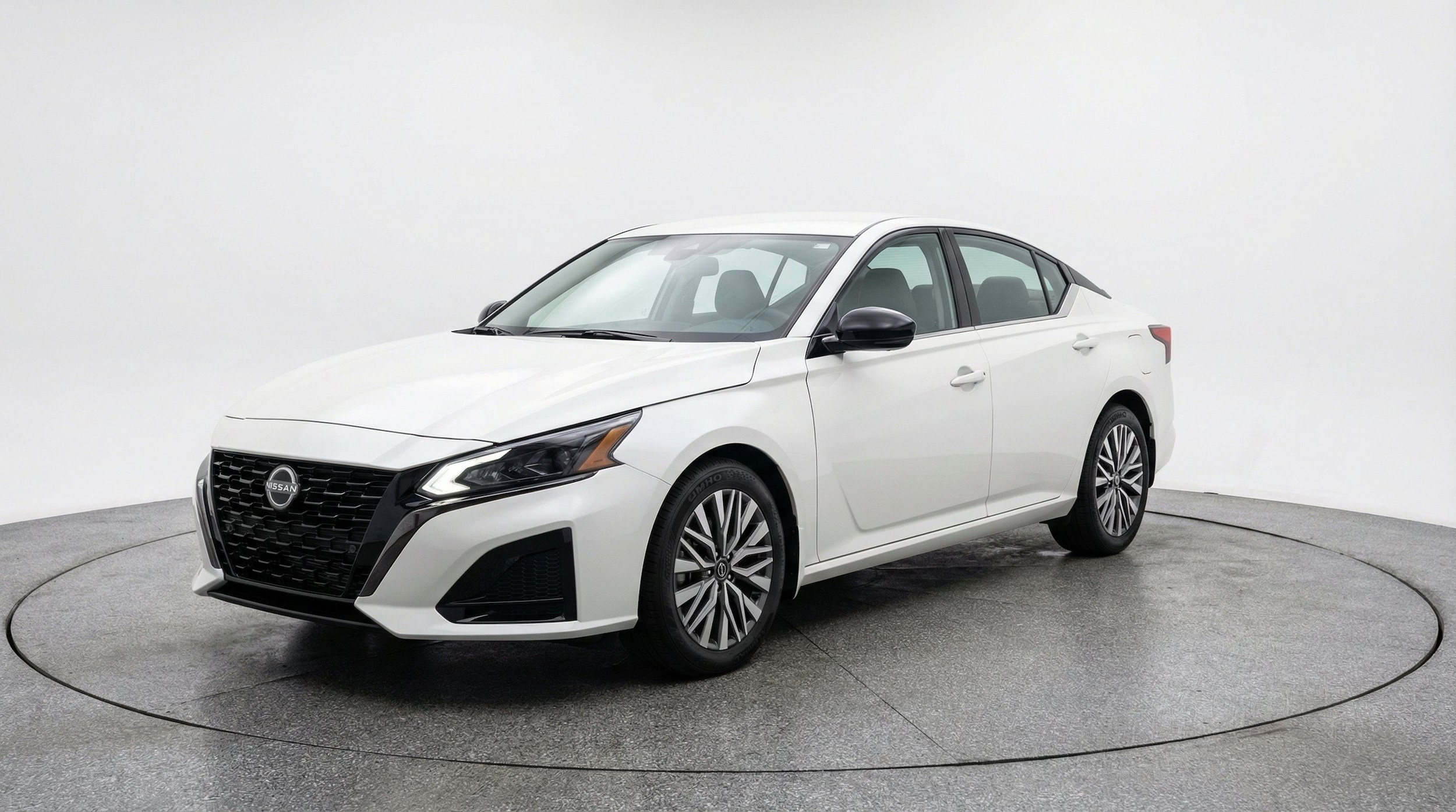 Thumbnail: 2025 Nissan Altima - 3