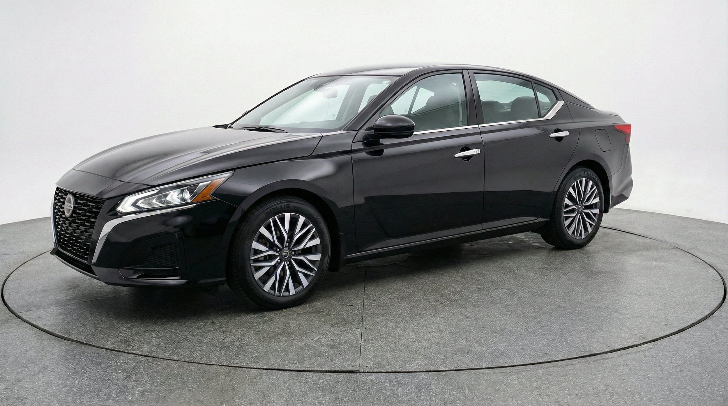 Thumbnail: 2025 Nissan Altima - 3