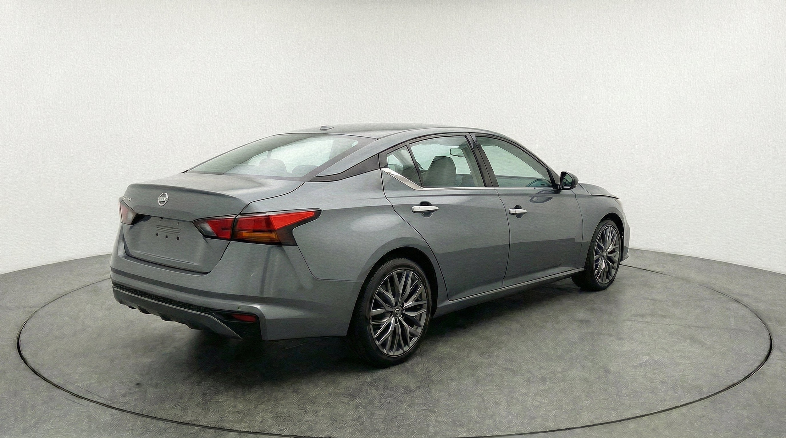 Thumbnail: 2025 Nissan Altima - 9