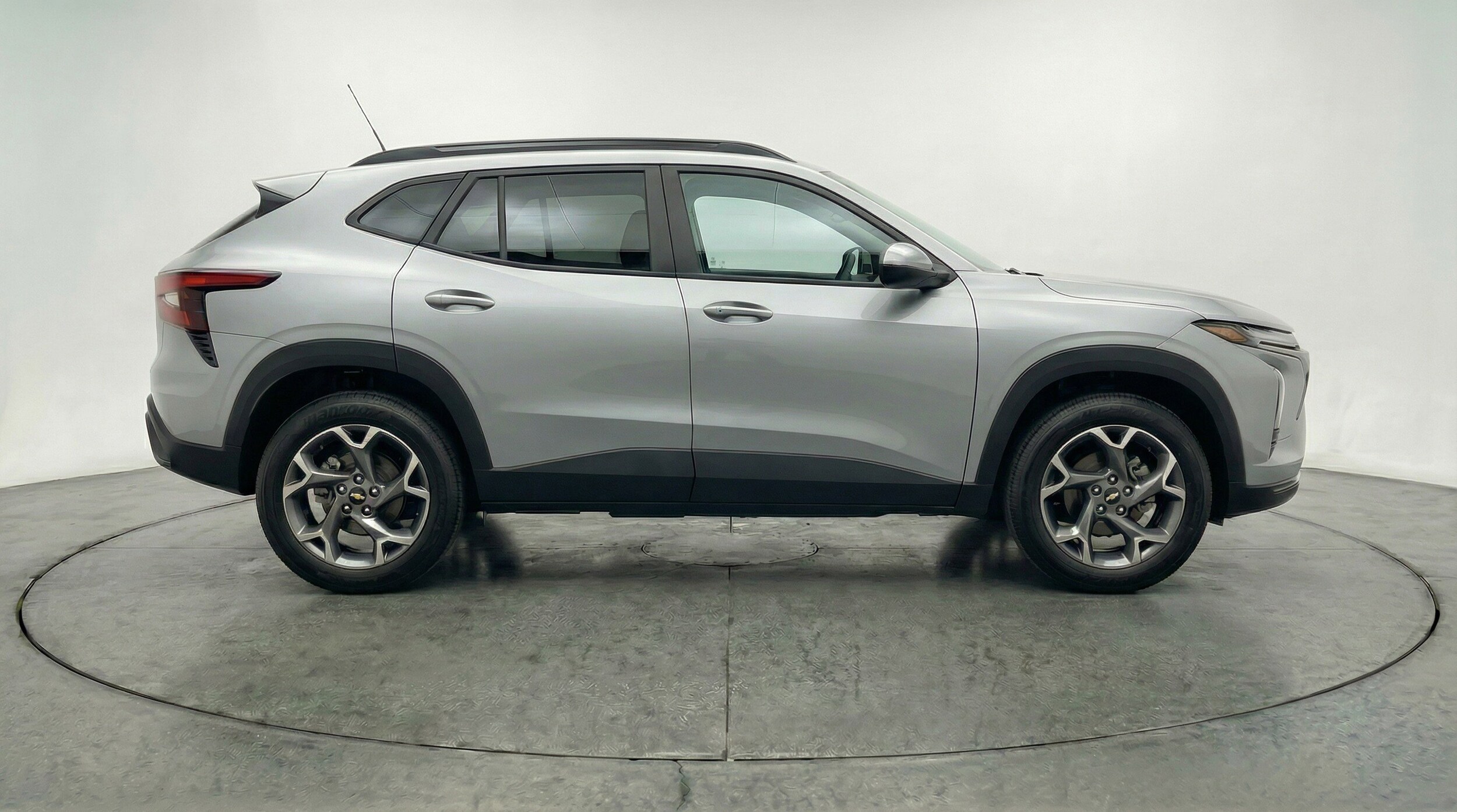 Thumbnail: 2025 Chevrolet Trax - 11