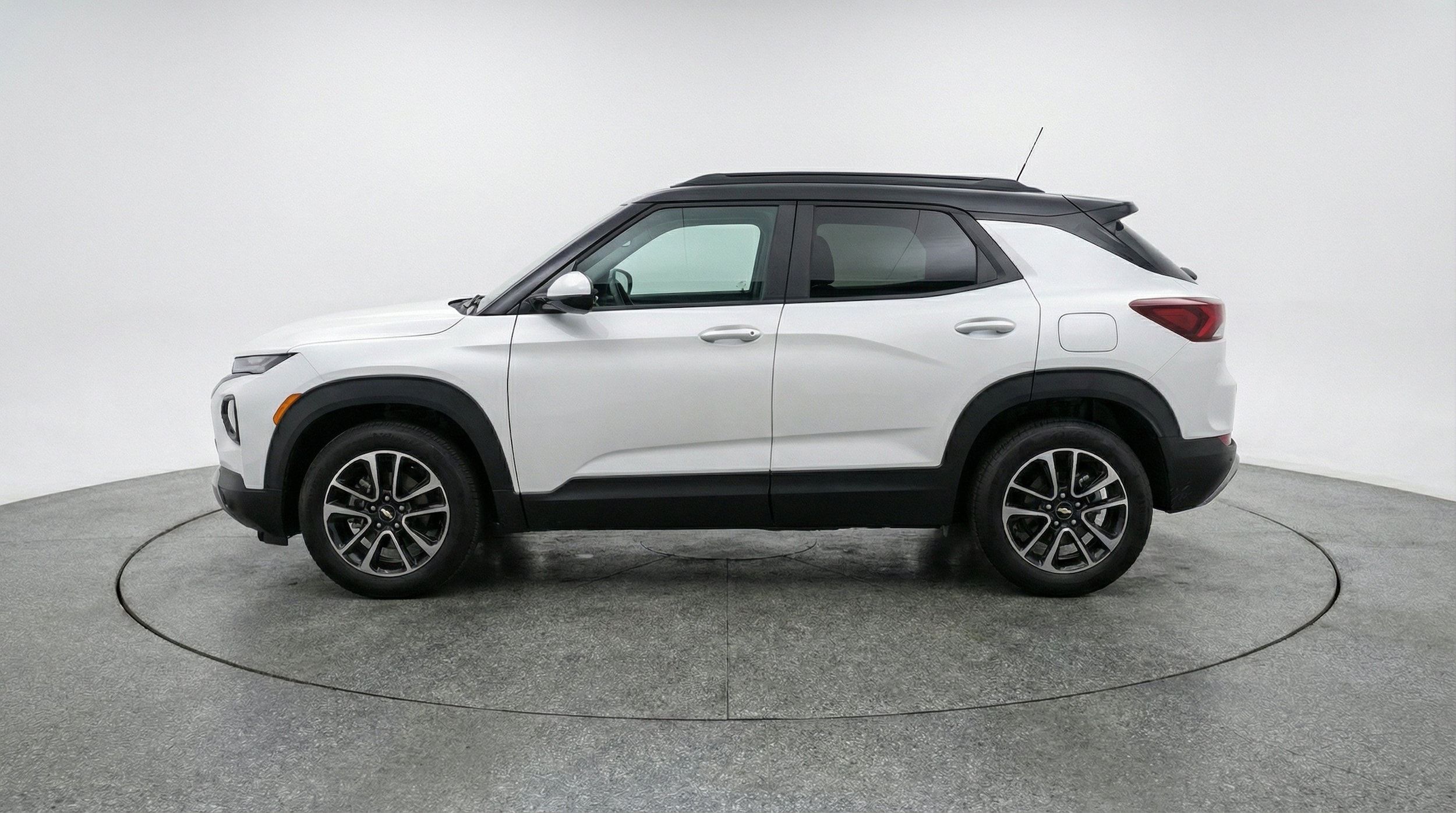 Thumbnail: 2025 Chevrolet TrailBlazer - 5