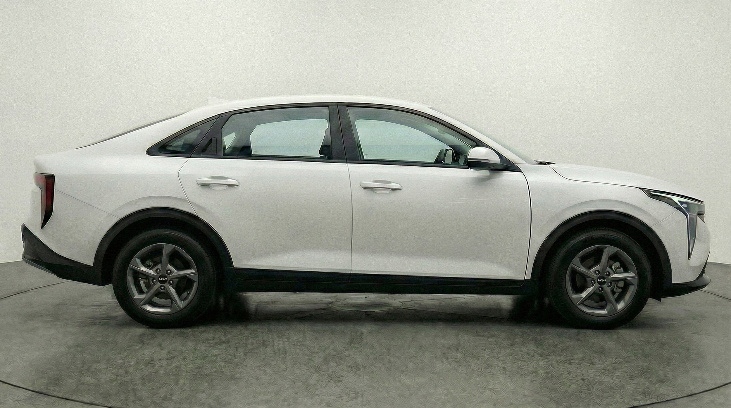 Thumbnail: 2025 Kia K4 - 11