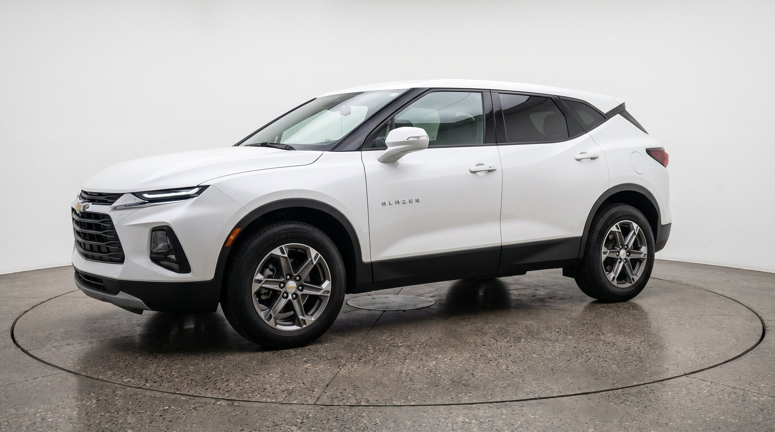 Thumbnail: 2026 Chevrolet Blazer - 3