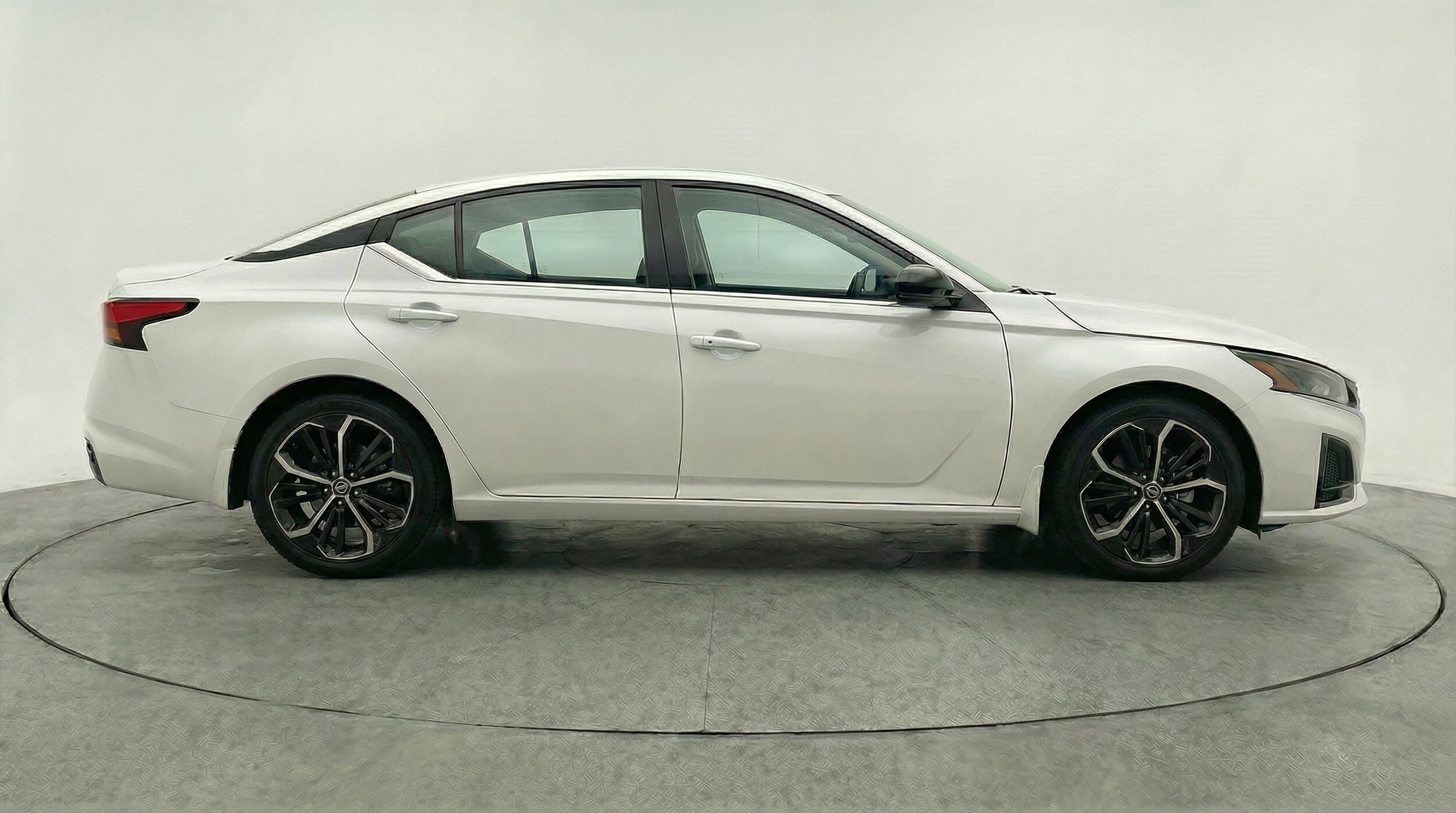 Thumbnail: 2025 Nissan Altima - 8