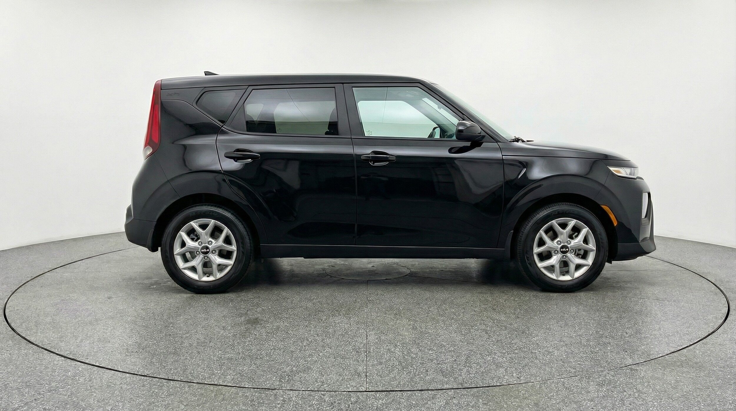 Thumbnail: 2025 Kia Soul - 8