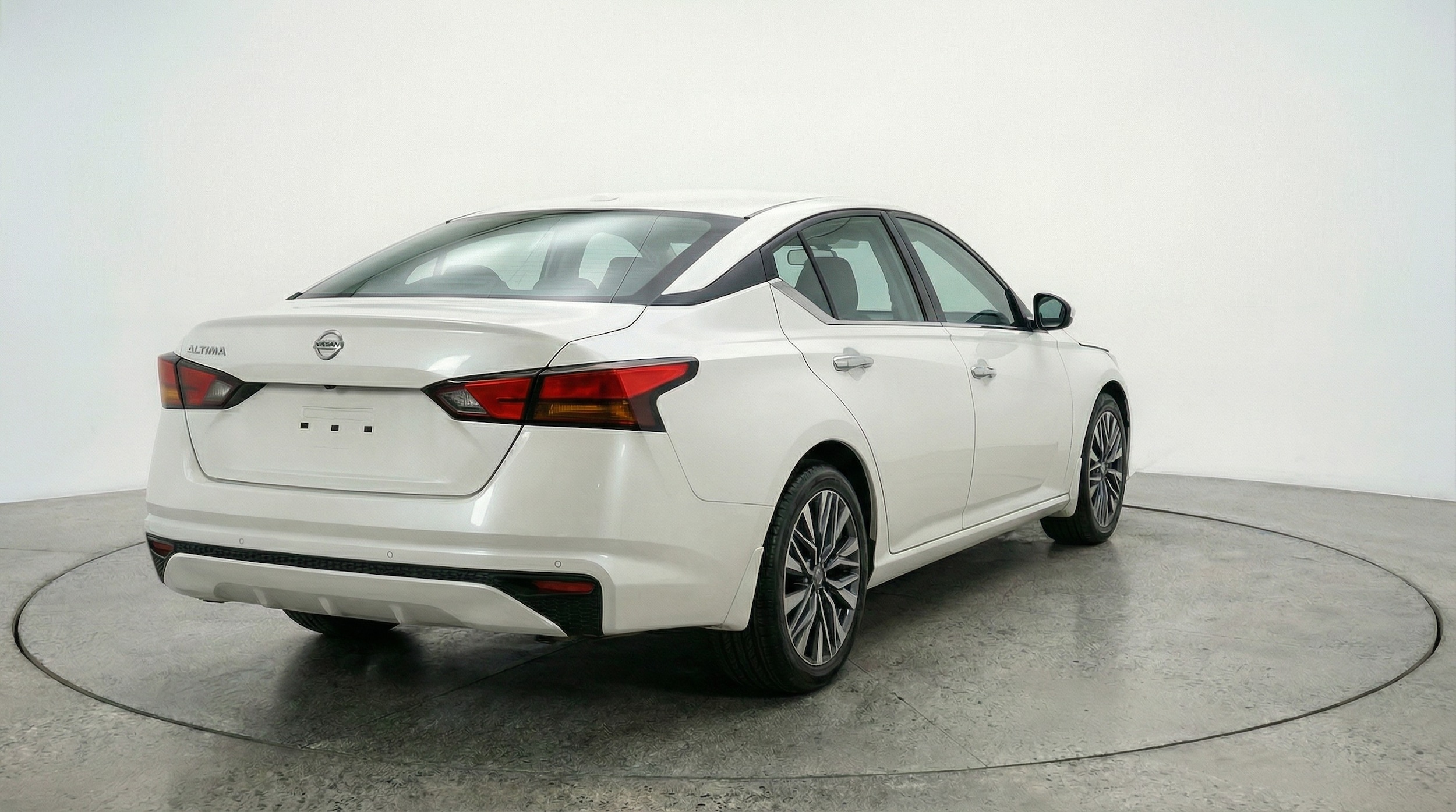 Thumbnail: 2025 Nissan Altima - 5