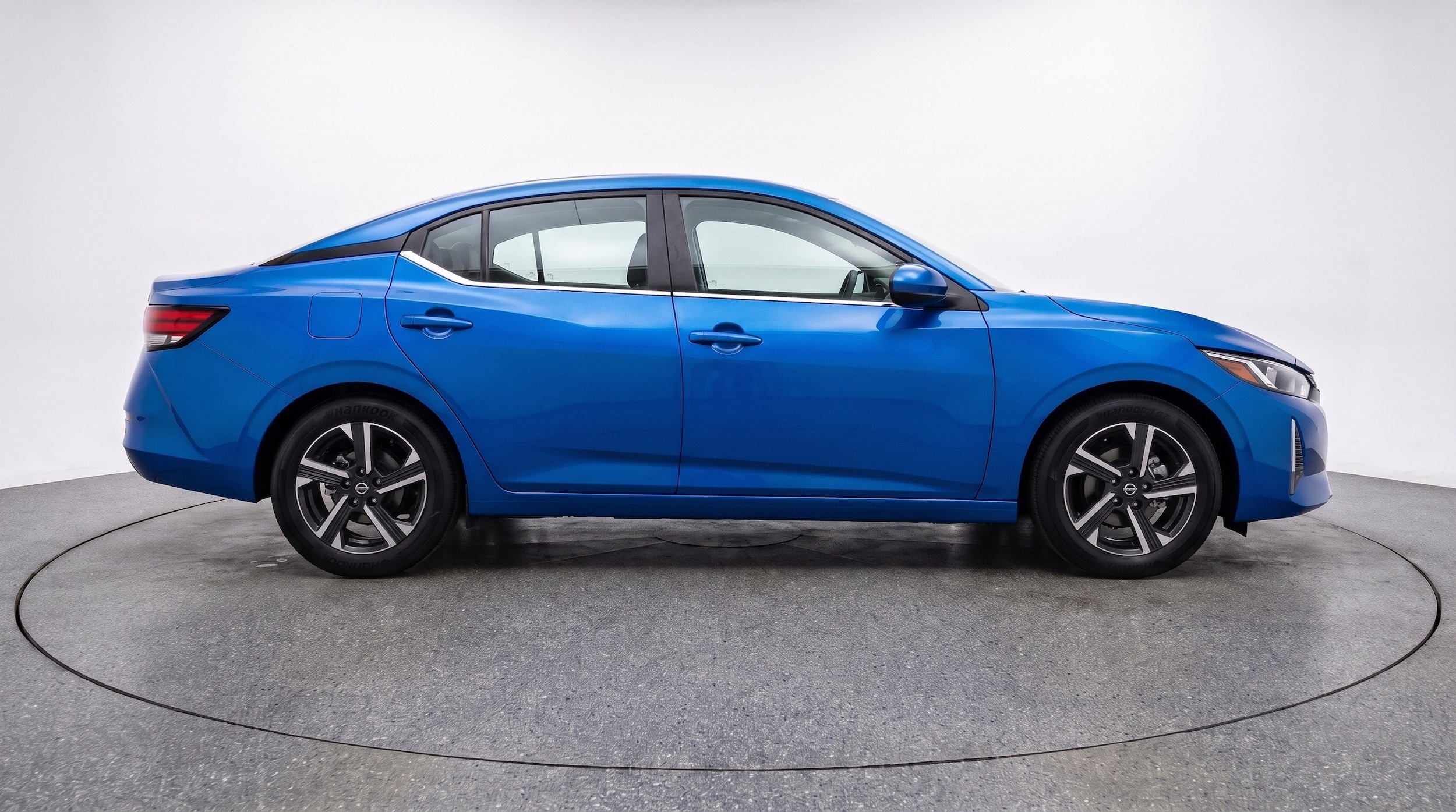 Thumbnail: 2025 Nissan Sentra - 11