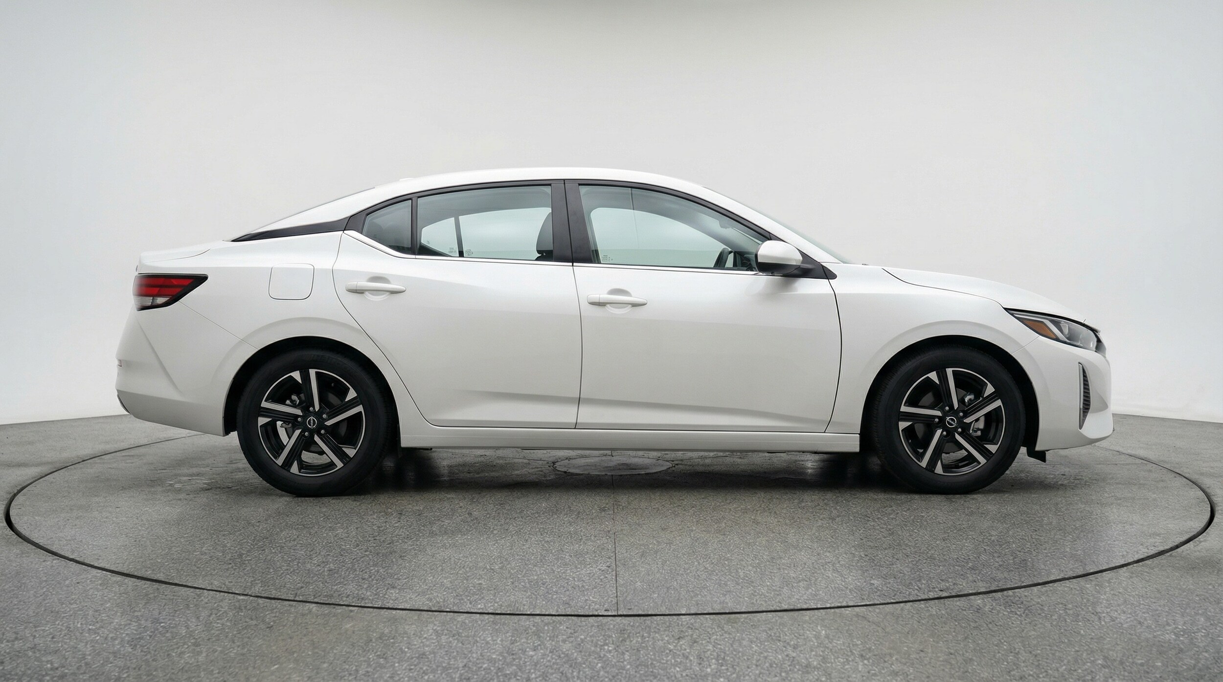 Thumbnail: 2025 Nissan Sentra - 8